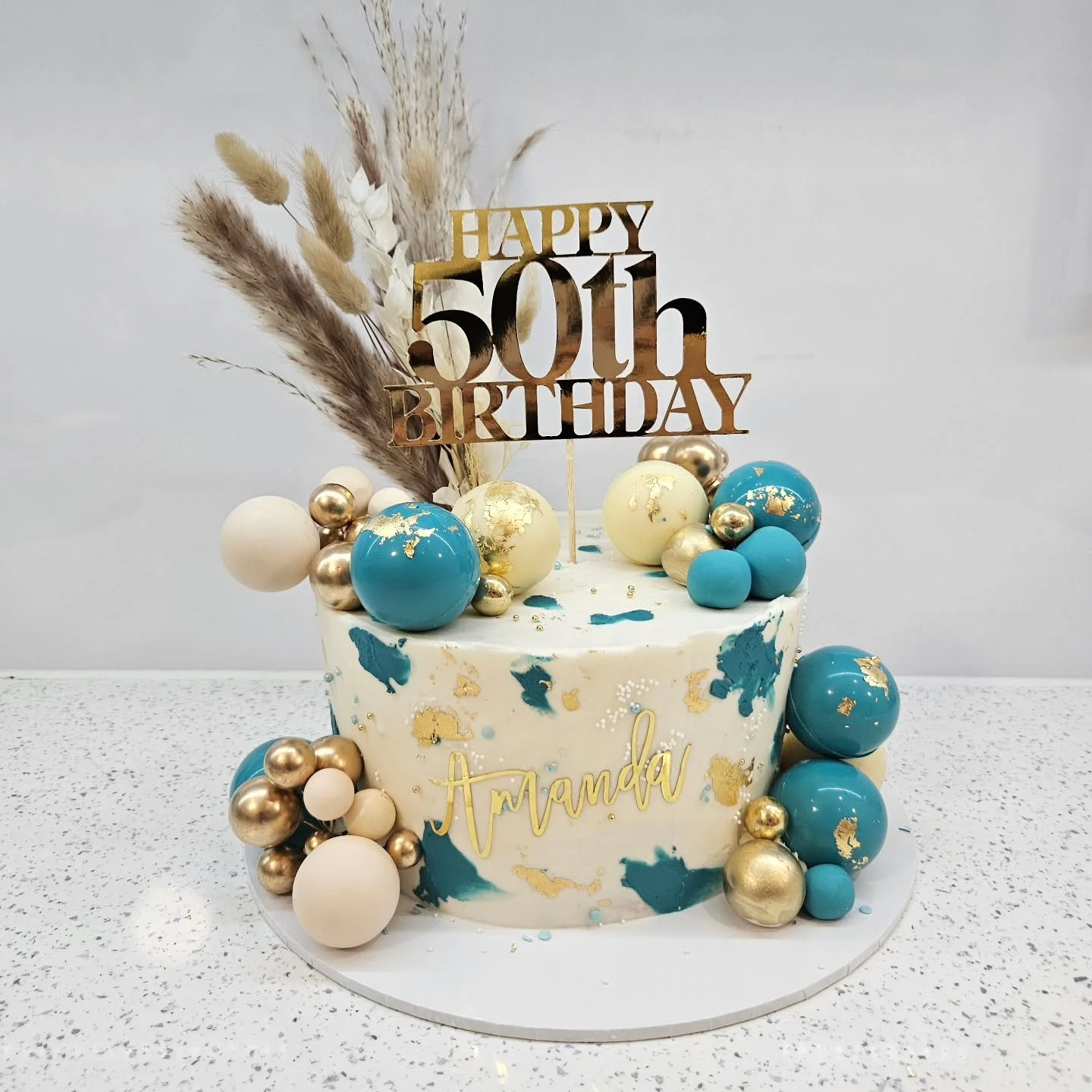 Love these colours ❤️
.
.
.
#liverpoolcakemaker
#cakestagram
#cakeboss
#liverpooleats
#bestcakes
#supportsmallbusiness
#impress
#southliverpool
#earlybooking
#busy