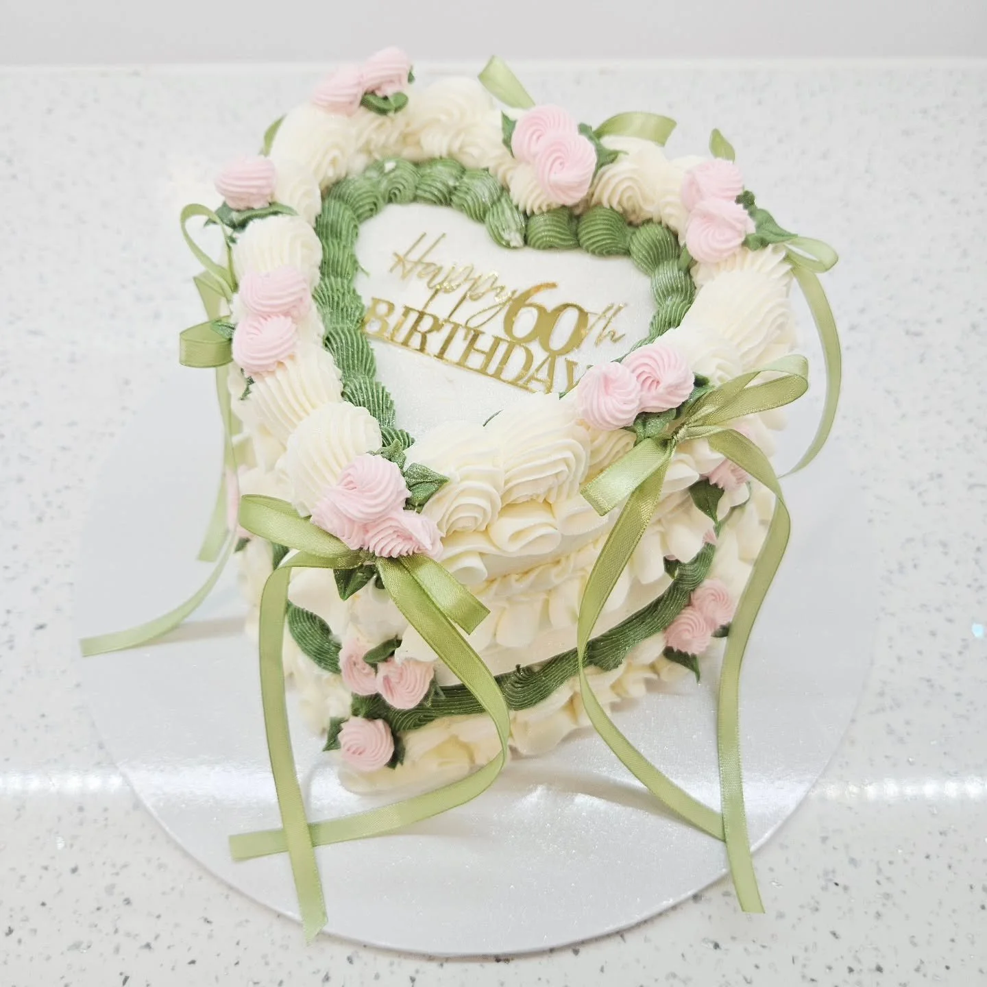 Wishing a stunning lady a very happy 60th!

Thank you for ordering @macarongirl_uk