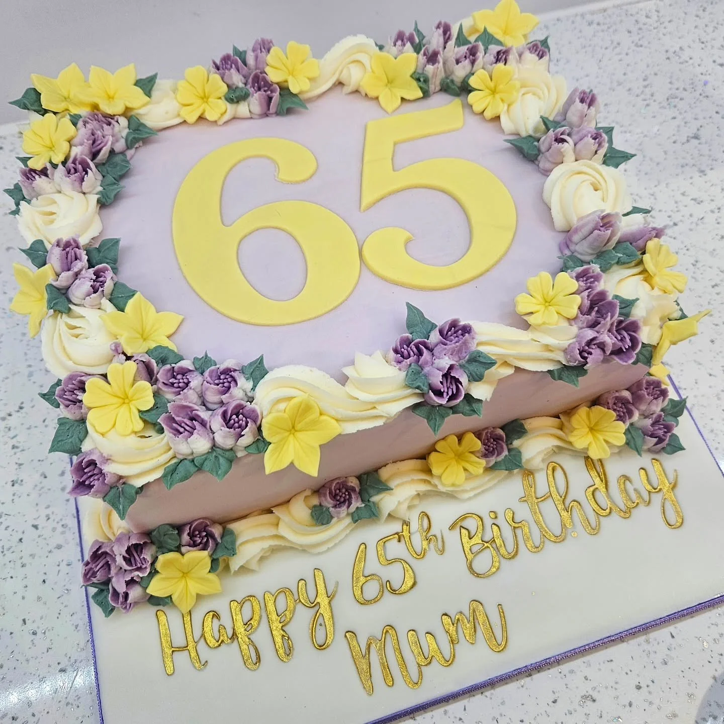 Pretty floral! 💜💛🌸🪻🏵️