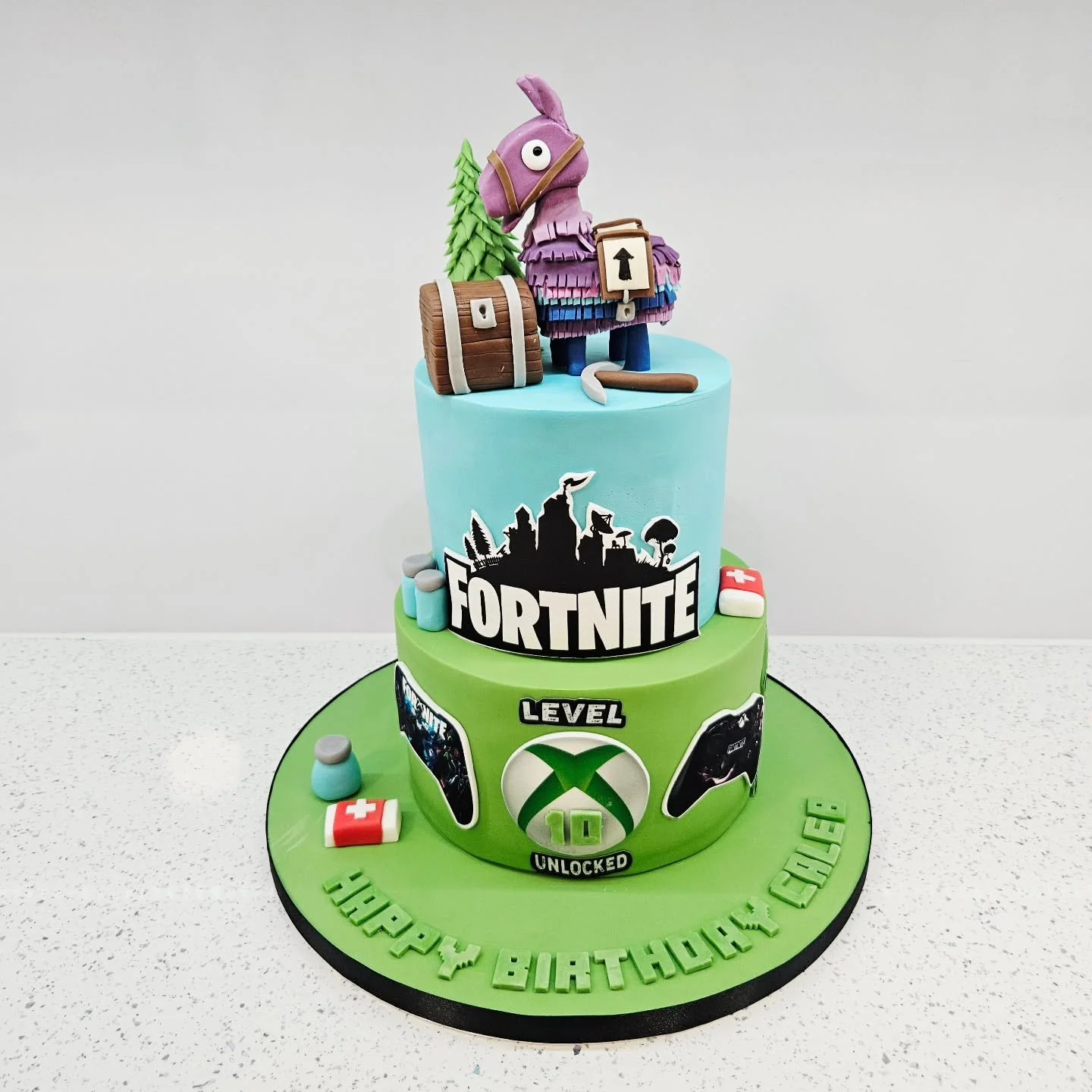 Gamers cake

#gamer
#xbox
#cake
#fortnitecommunity