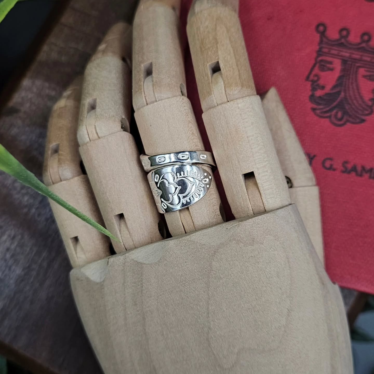 NEW RINGS - Can you ever really have 'too many'? 😉

#handmadejewellery #spoonring #recycledsterlingsilver #sustainablejewellery #jeweller #jewellerymaker
