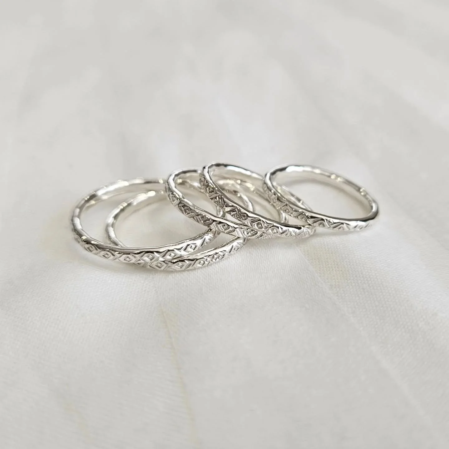 It looks like it's going to be another sunny day today! What could be better on a Bank Holiday weekend?!

#handmadejewellery #northernireland #jewellerymaker #sterlingsilver #silverjewellery