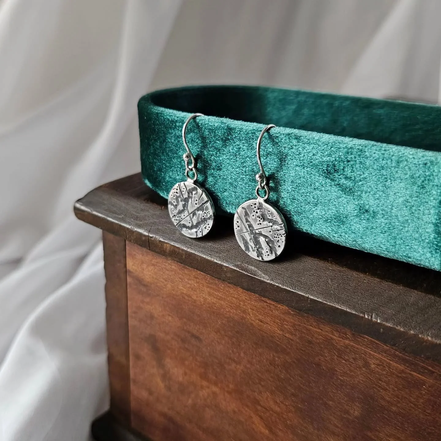 Couple Goals! I love a matching moment. For power couples only 😉

#couplegoals #powercouple #matching #handcraftedjewellery #artisanjewellery