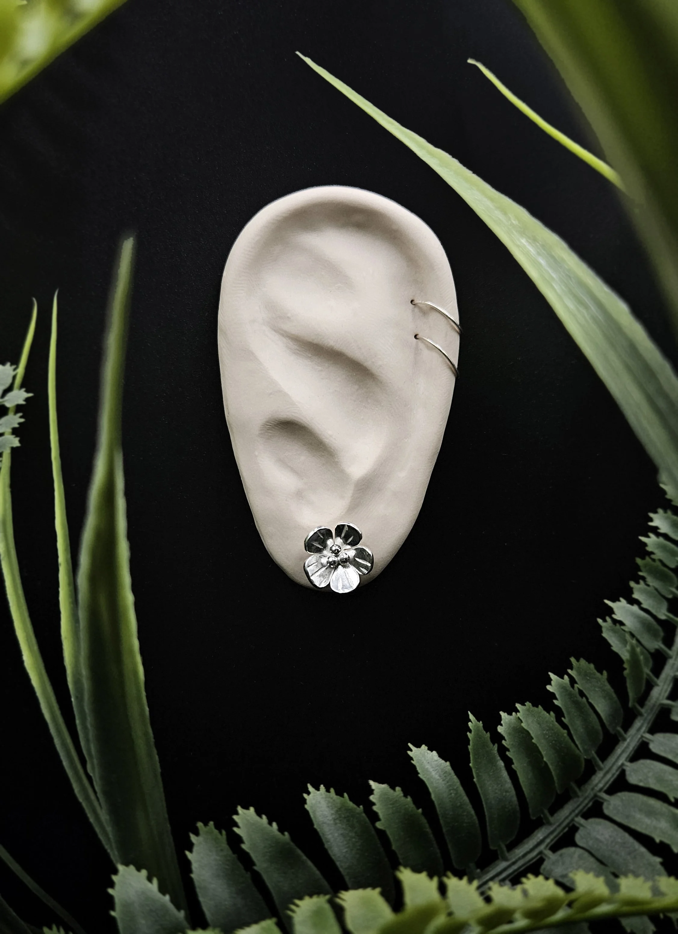 FlowerStudEarringsBlack1.jpg