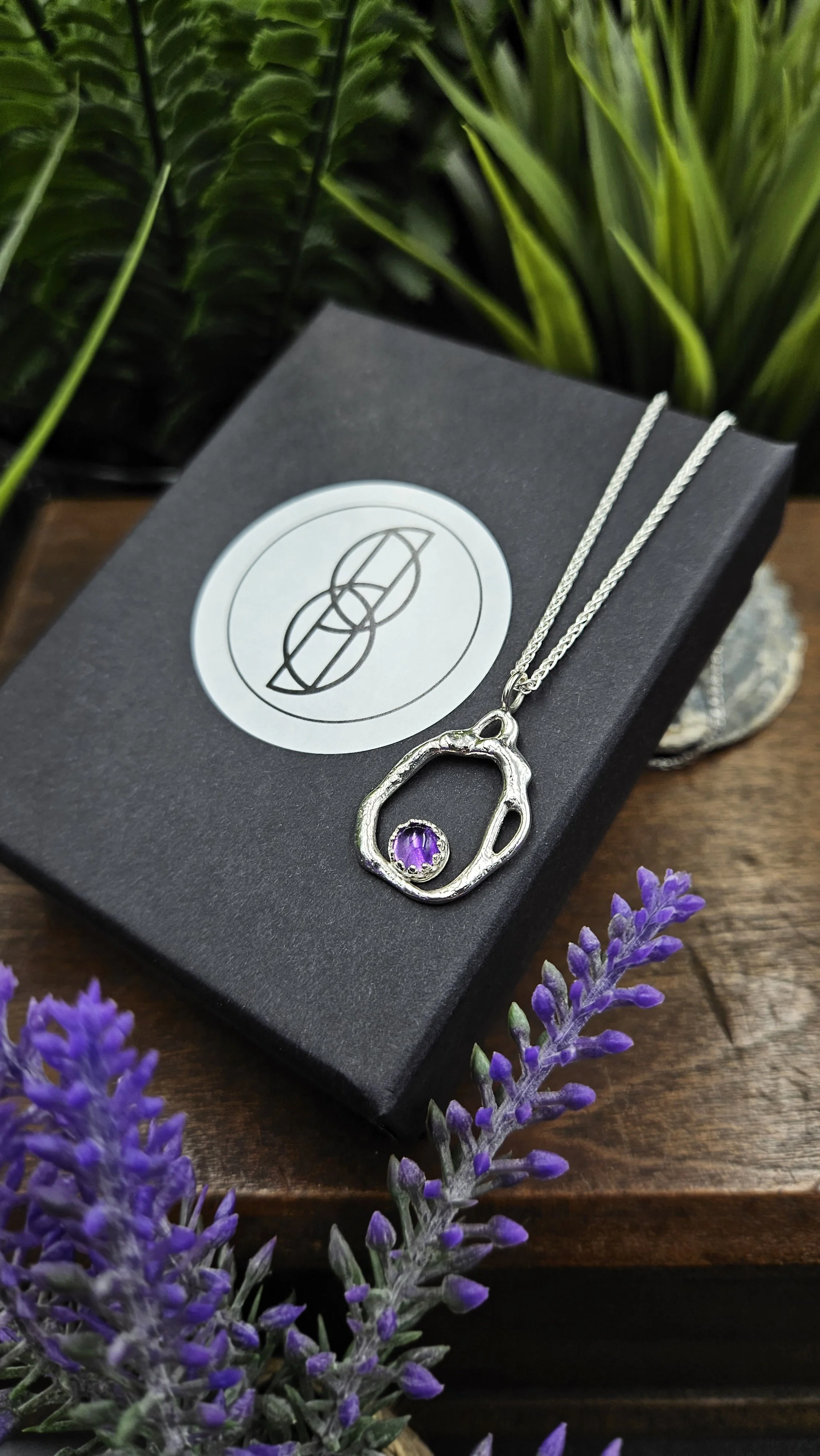 MoltenNckAmethyst3.jpg