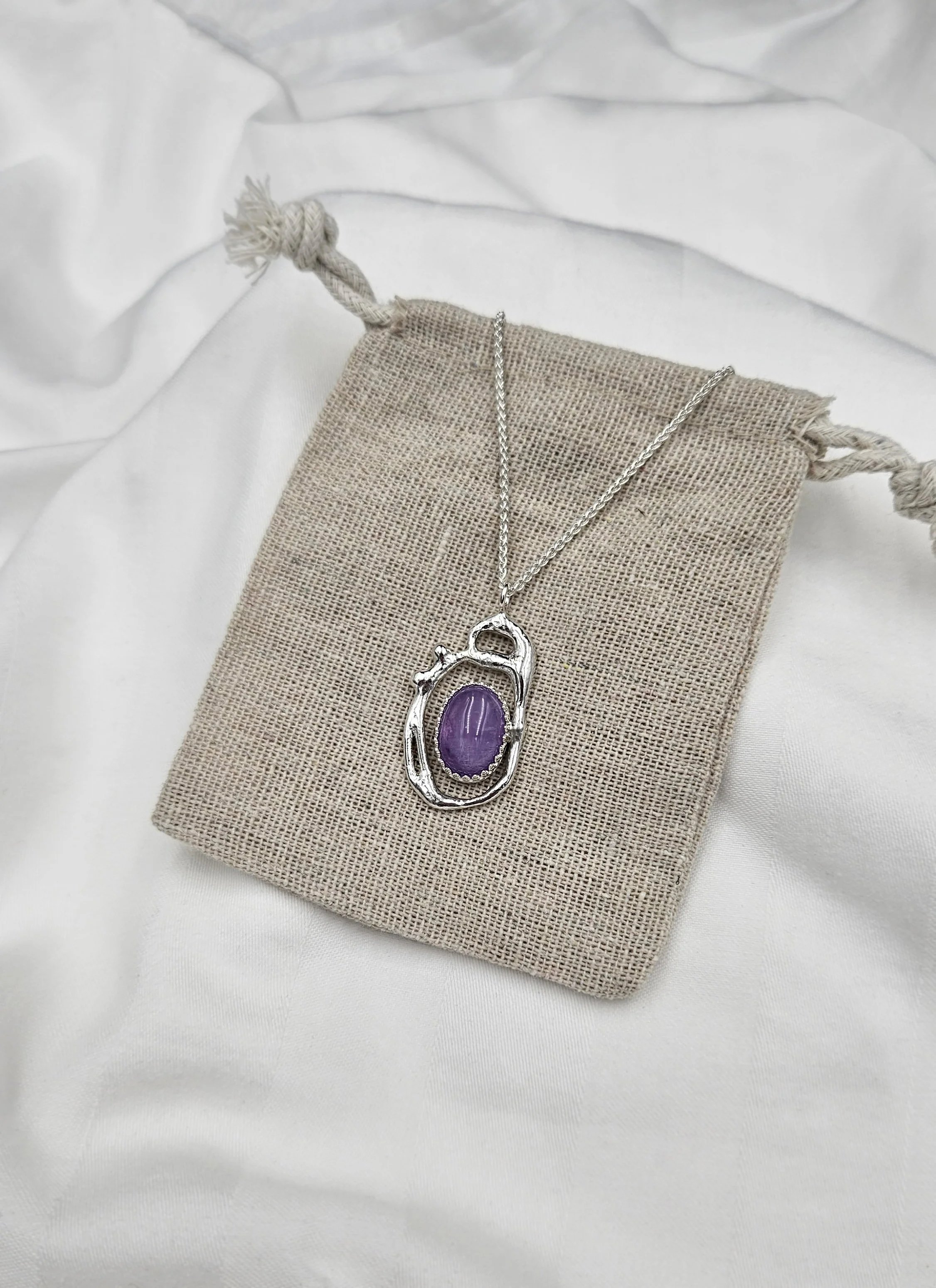 MoltenLargeNckLavAmethyst1.jpg