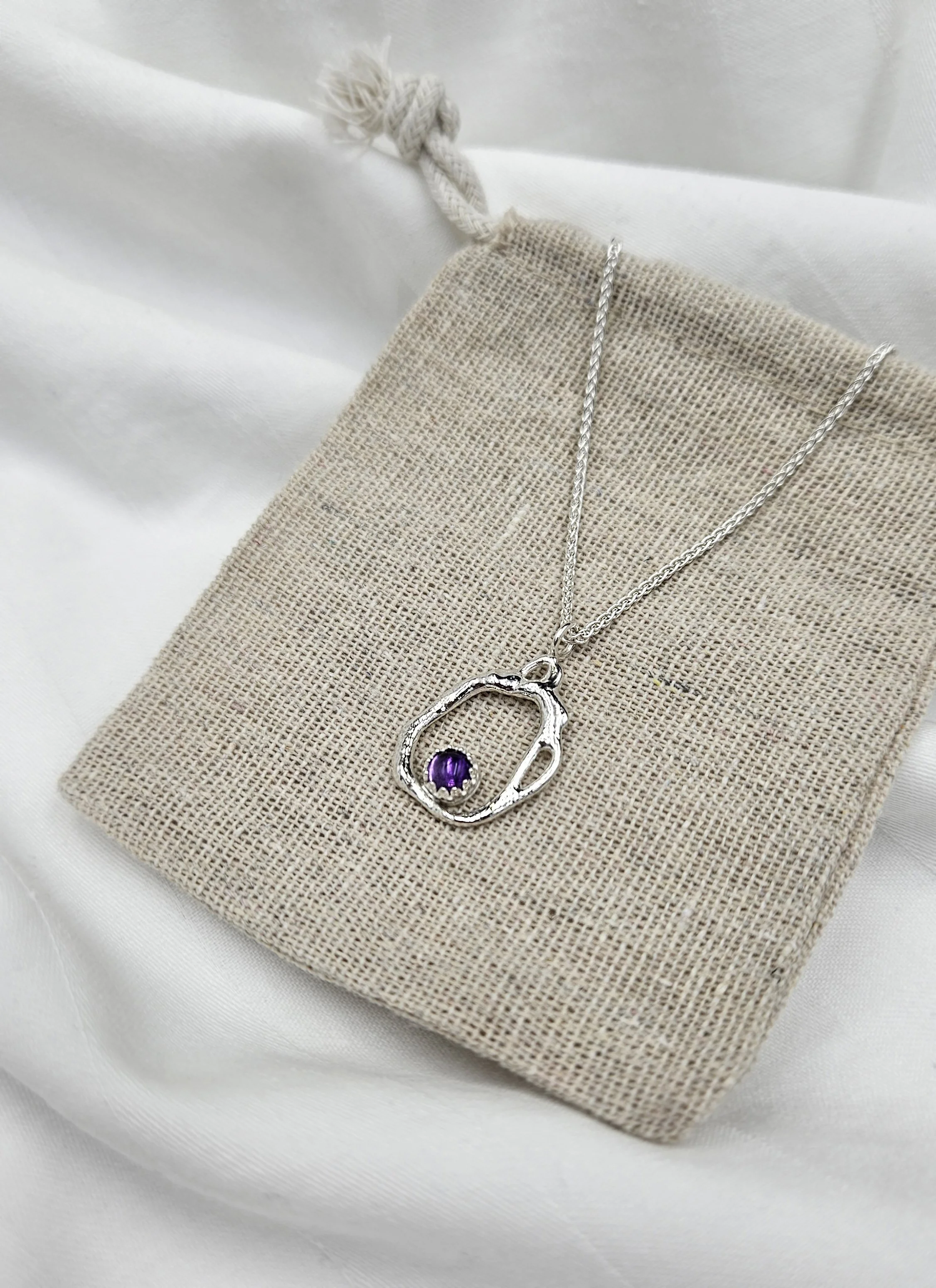 MoltenNckAmethyst2.jpg