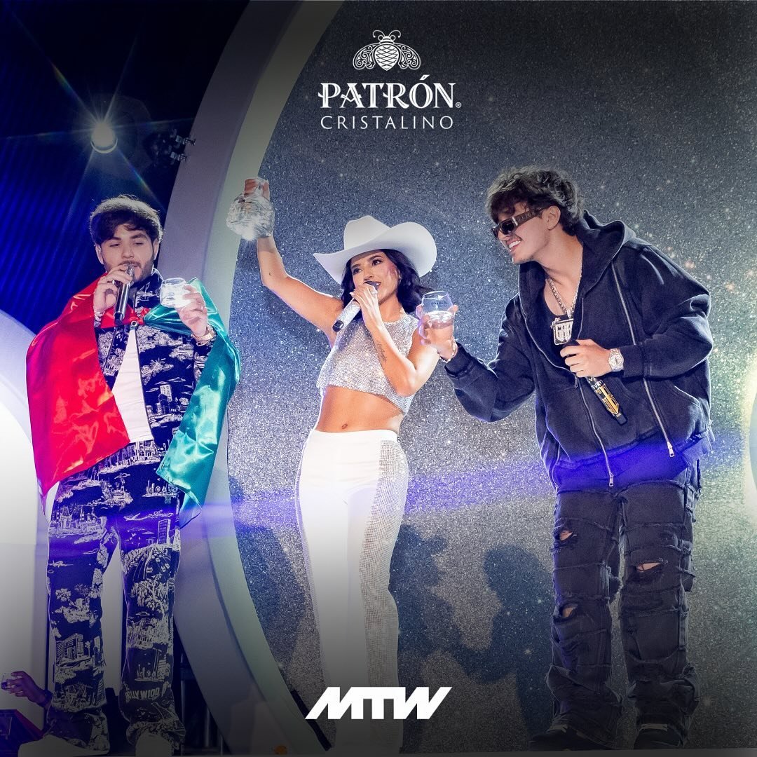 ✨ A historic moment for Latin culture and M&uacute;sica Mexicana! 🇲🇽🎶 @iambeckyg, @gabitoballesteros, and @titodoublep came together on stage for the first time ever to toast with the smoothest new PATR&Oacute;N CRISTALINO. 🥂 This collab marks a 
