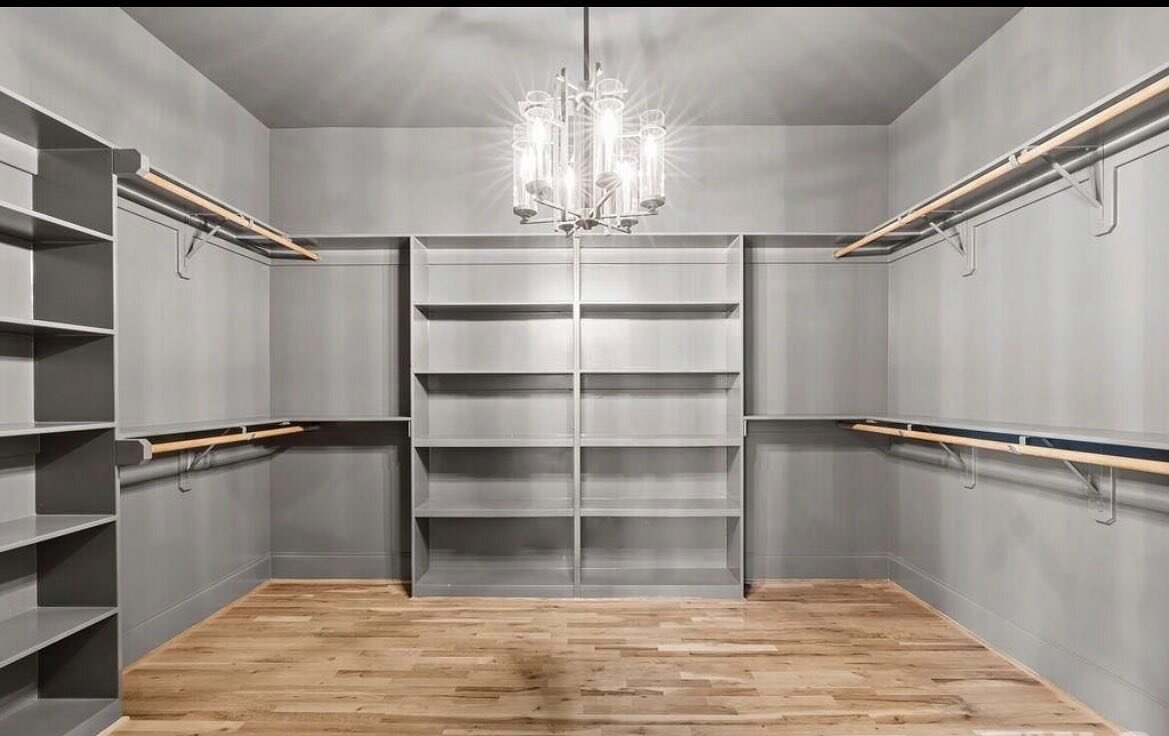 Simple yet functional and spacious!! ❤️ #customcloset 

Follow us ➡️ @oconnelldeveloping
www.oconnelldeveloping.com

#customclosets #mastercloset #customhome #customhomes #customhomebuilders #custombuilder #custombuilders #customhomesnc #homebuilder 
