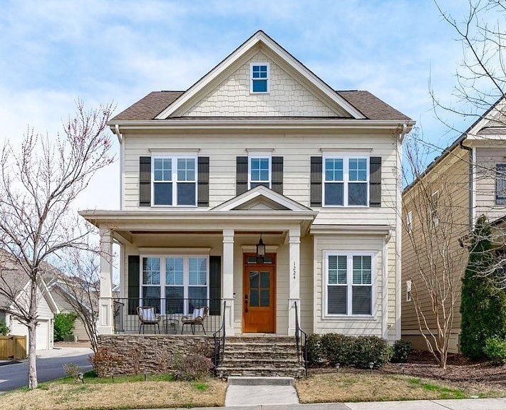 Throwback Thursday 🎉 on this beauty we built at Amberly&rsquo;s Village Square, Cary NC. 🏡 

Follow us ➡️ @oconnelldeveloping
www.oconnelldeveloping.com

#customhome #customhomes #customhomebuilders #custombuilder #custombuilders #customhomesnc #in