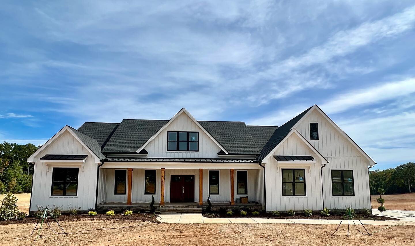 Check out the behind the scenes journey through this beautiful farmhouse home we recently completed! 🏡 ❤️#lovetheprocess

Follow us ➡️ @oconnelldeveloping
www.oconnelldeveloping.com

#customhome #customhomes #homebuilder #custombuilder #customhomesn