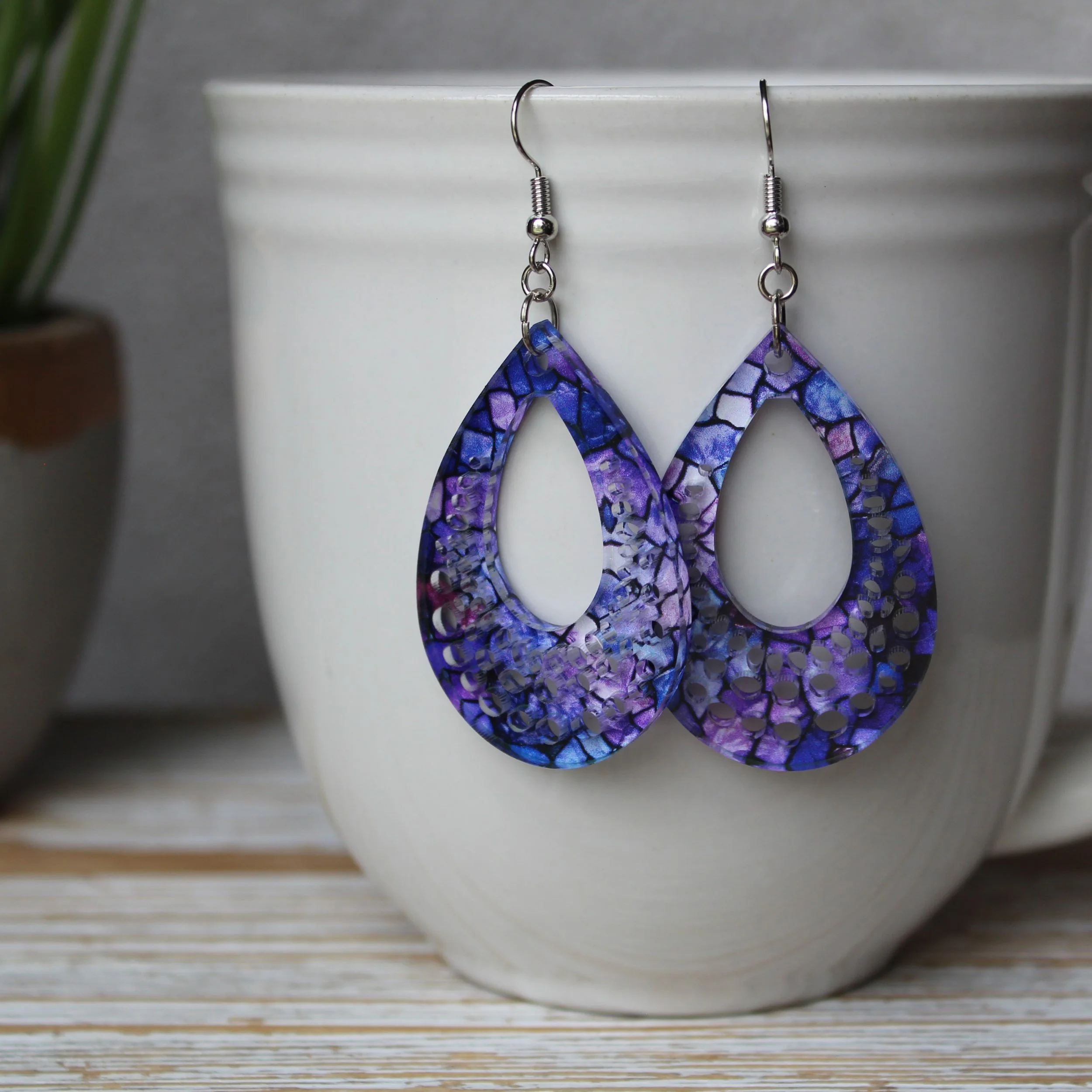 Marion Purple Resin Teardrop