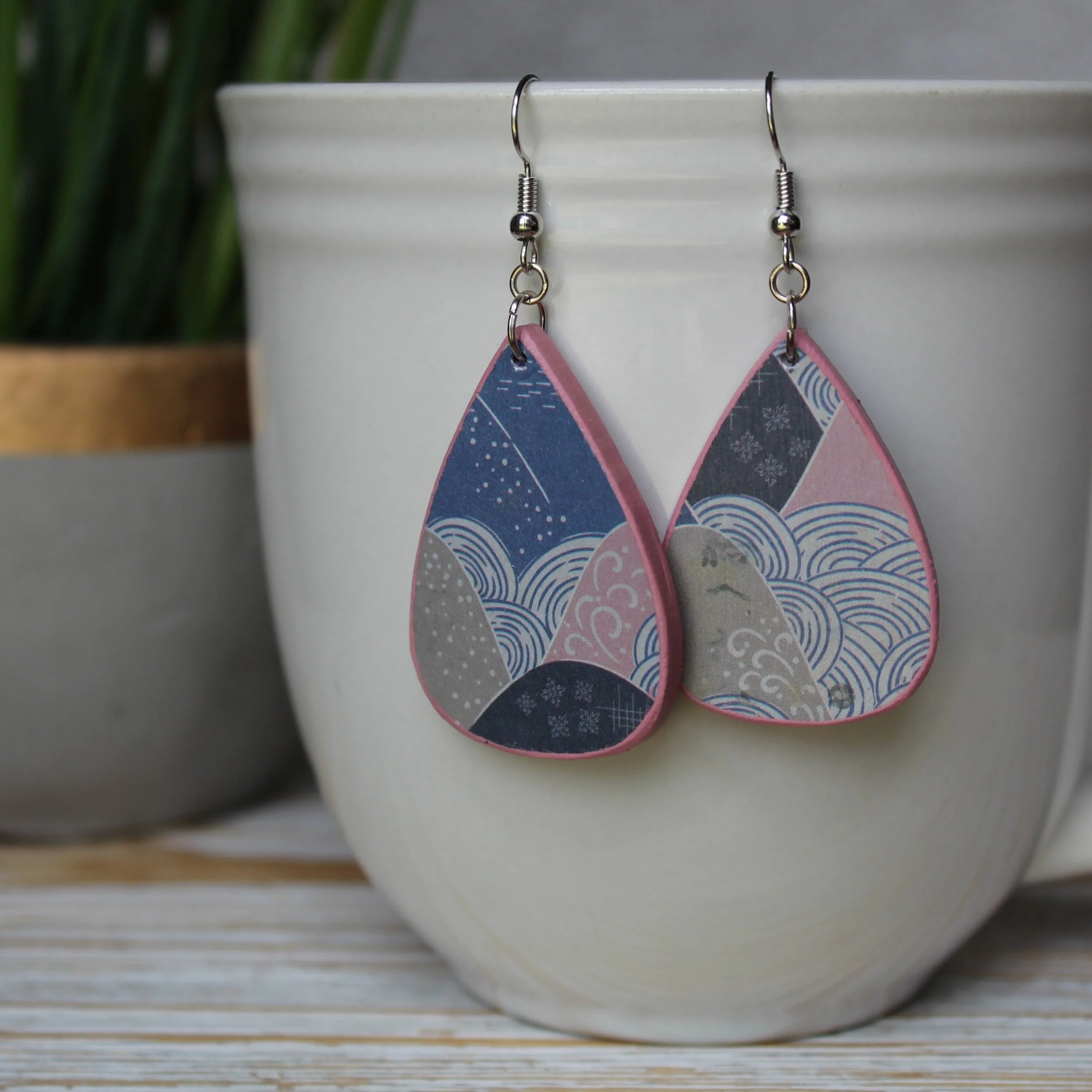 Yama Japanese Wooden Wide Teardrop