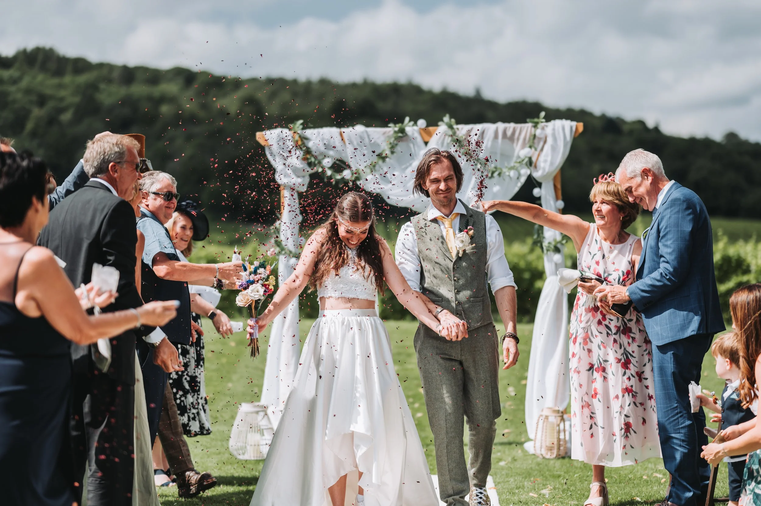 Mr & Mrs Dobson-420.jpg