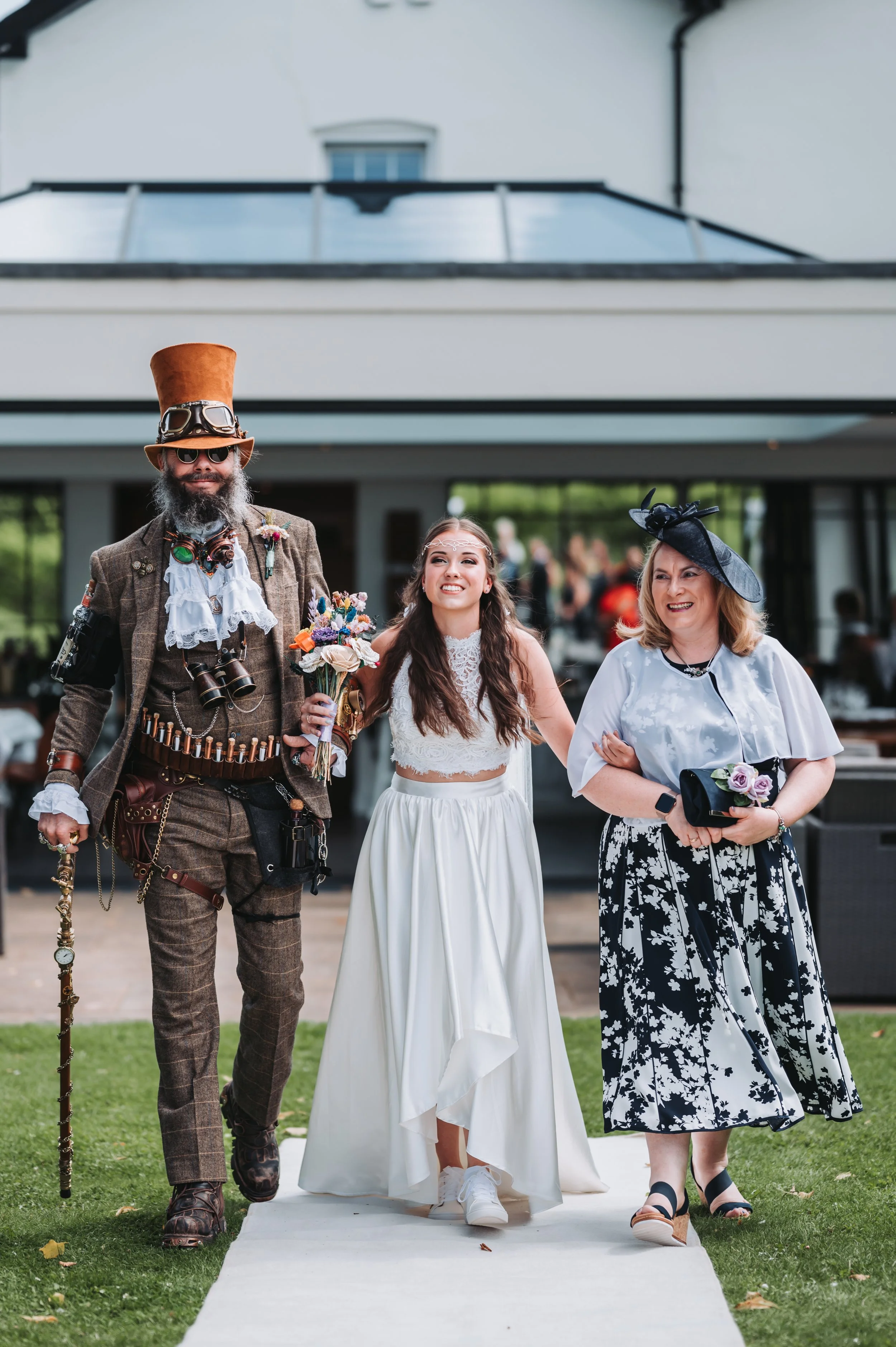 Mr & Mrs Dobson-314.jpg