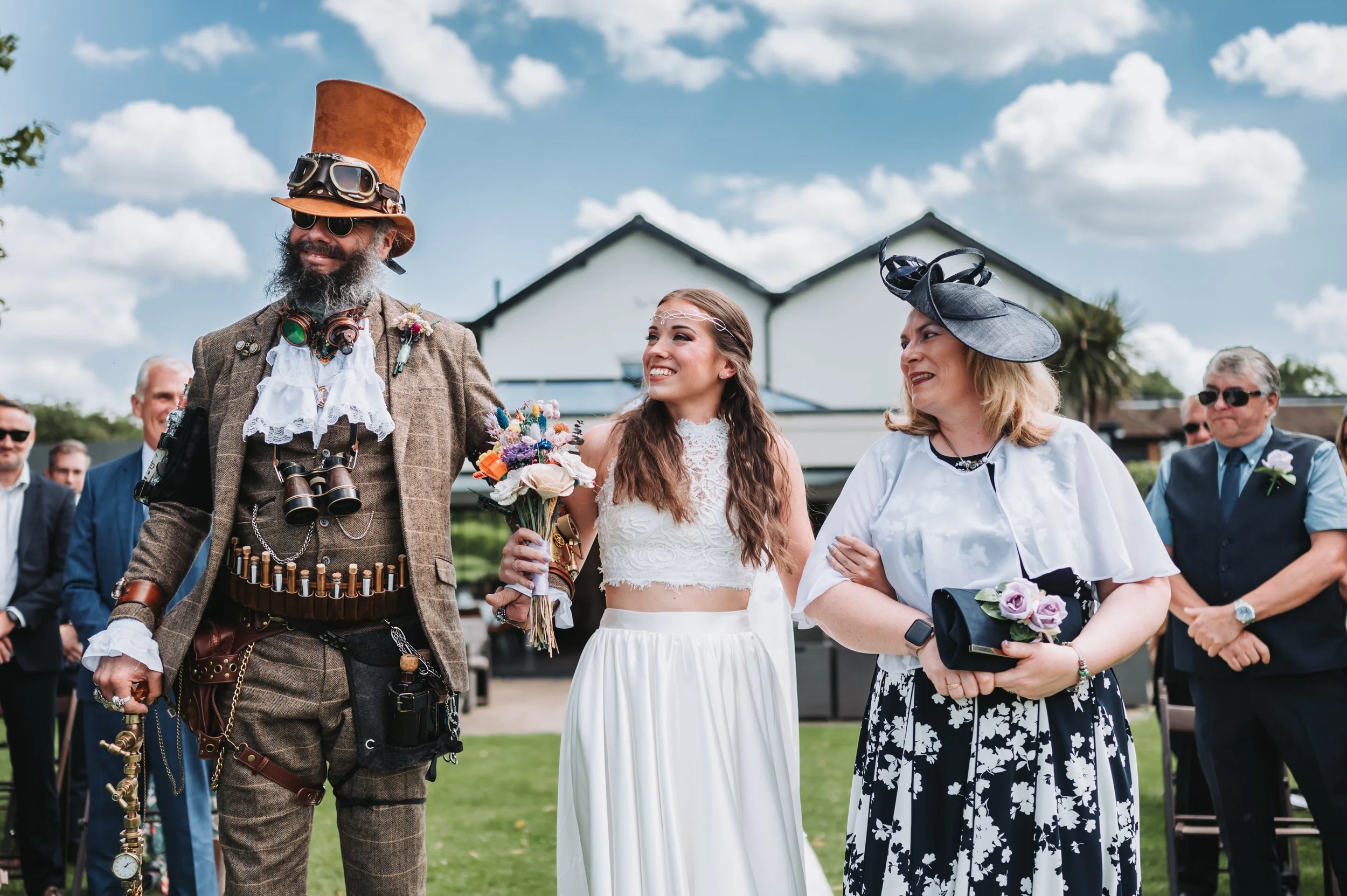 Mr & Mrs Dobson-320.jpg