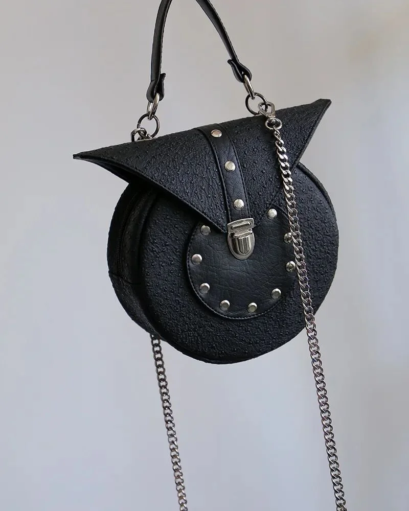 Uskoro će na
webshopu biti
dostupni i
Owl mini modeli.🖤

malaradnjadizajna.online
