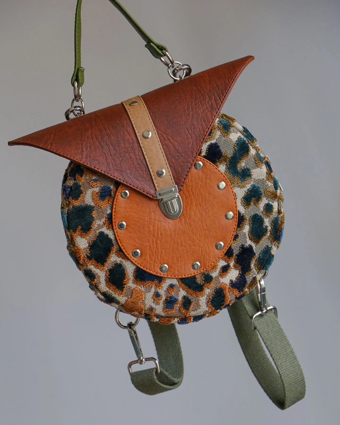 Nova Owl kombinacija 
rezervirana je za webshop 🤎

Krećemo uskoro!
malaradnjadizjna.online