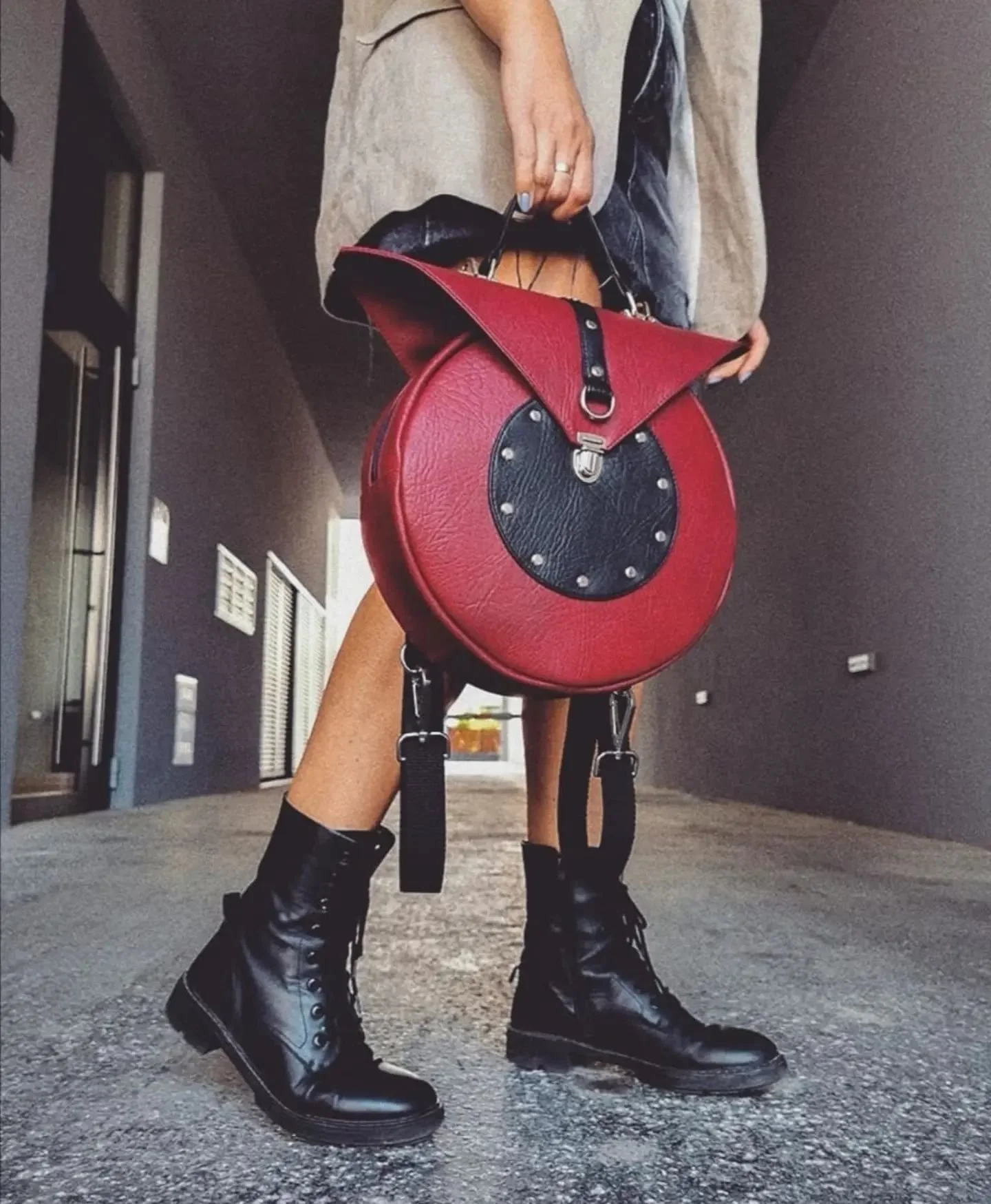 U jesenskom raspoloženju ❣️

Novi datum &quot;GLAM PUNK&quot;
kolekcije je 28.10. 🖤

Na isti dan će i webshop
biti u funkciji. 🤍

MRD
