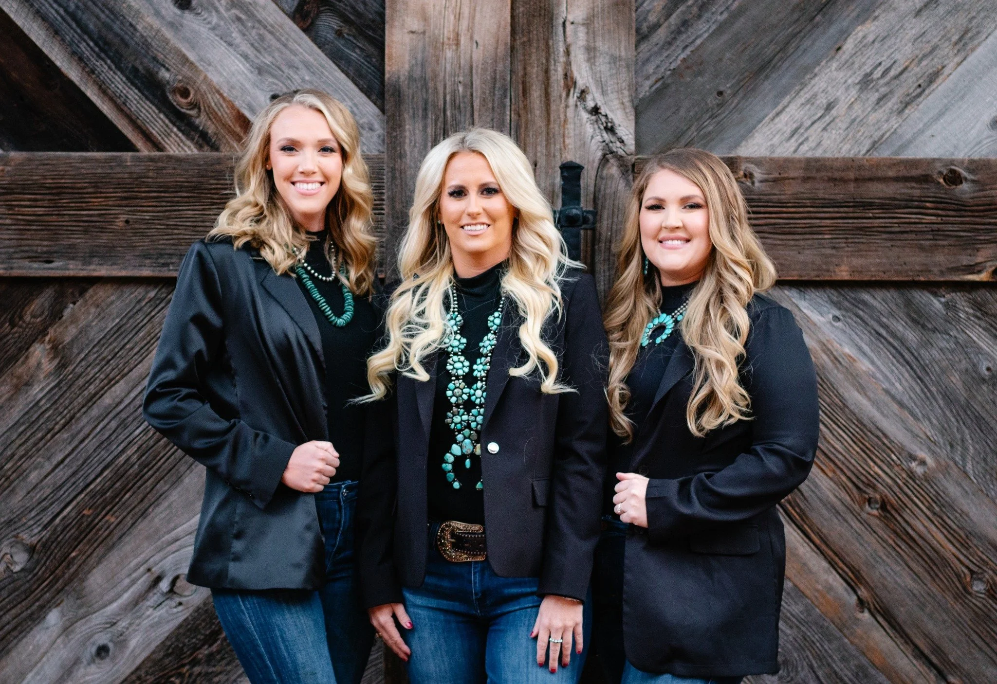 ✨ Meet the Team ✨

When it comes to buying or selling in rural Texas, who you work with matters &mdash; and this is the team you want by your side.

📍 Molly Smallwood
📍 Morgan Tindle
📍 Sterling Zan

These dedicated real estate professionals are re