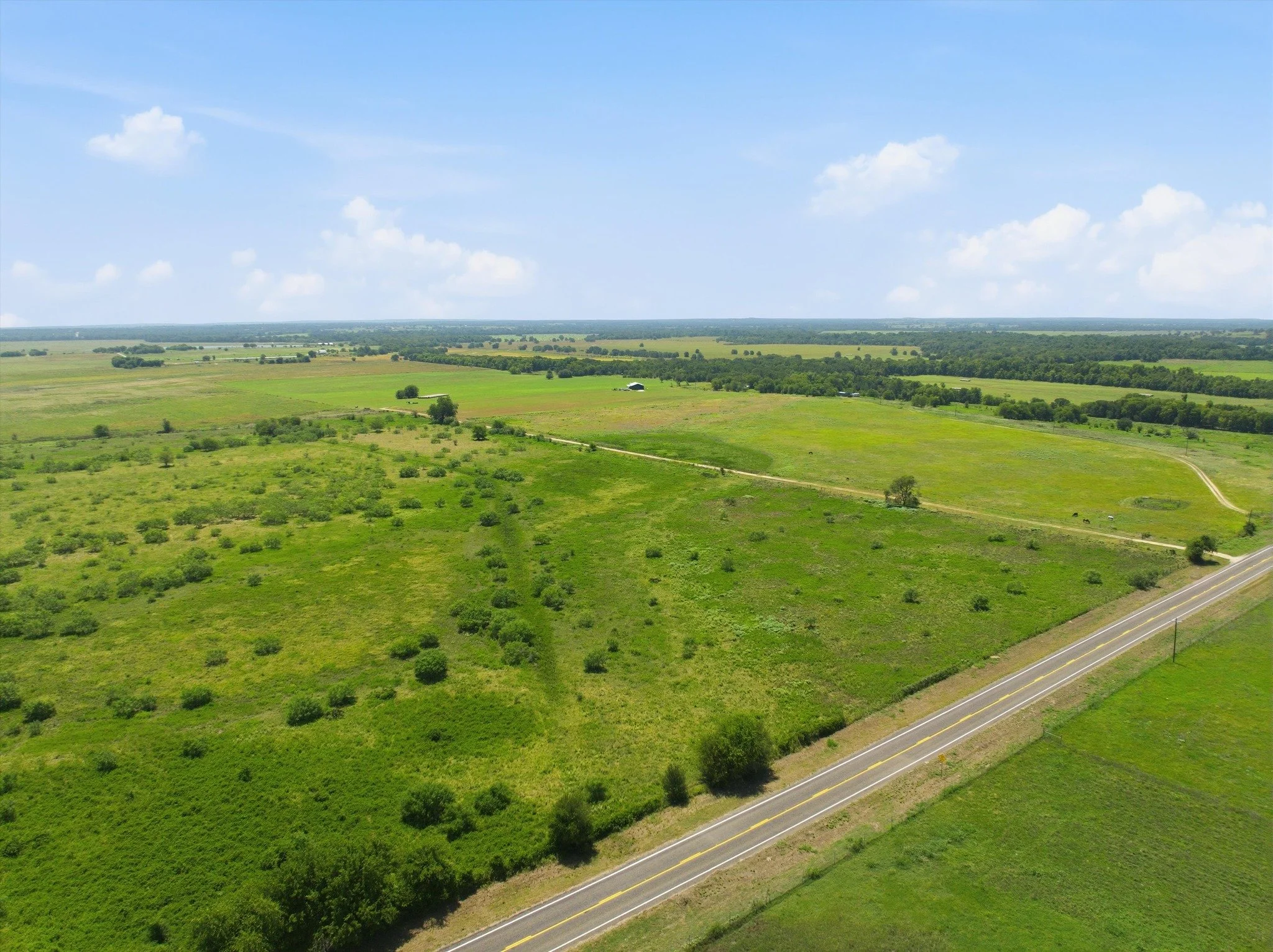 🌾 **20 ACRES MOL | CAMERON, TX | UNRESTRICTED LAND** 🌾

Ready to trade the hustle and bustle for wide-open spaces? 🤠 This **20 acres MOL just off FM 1600 in Cameron, TX**, is ready for you to bring your vision to life!

🏡 Build your dream homesit