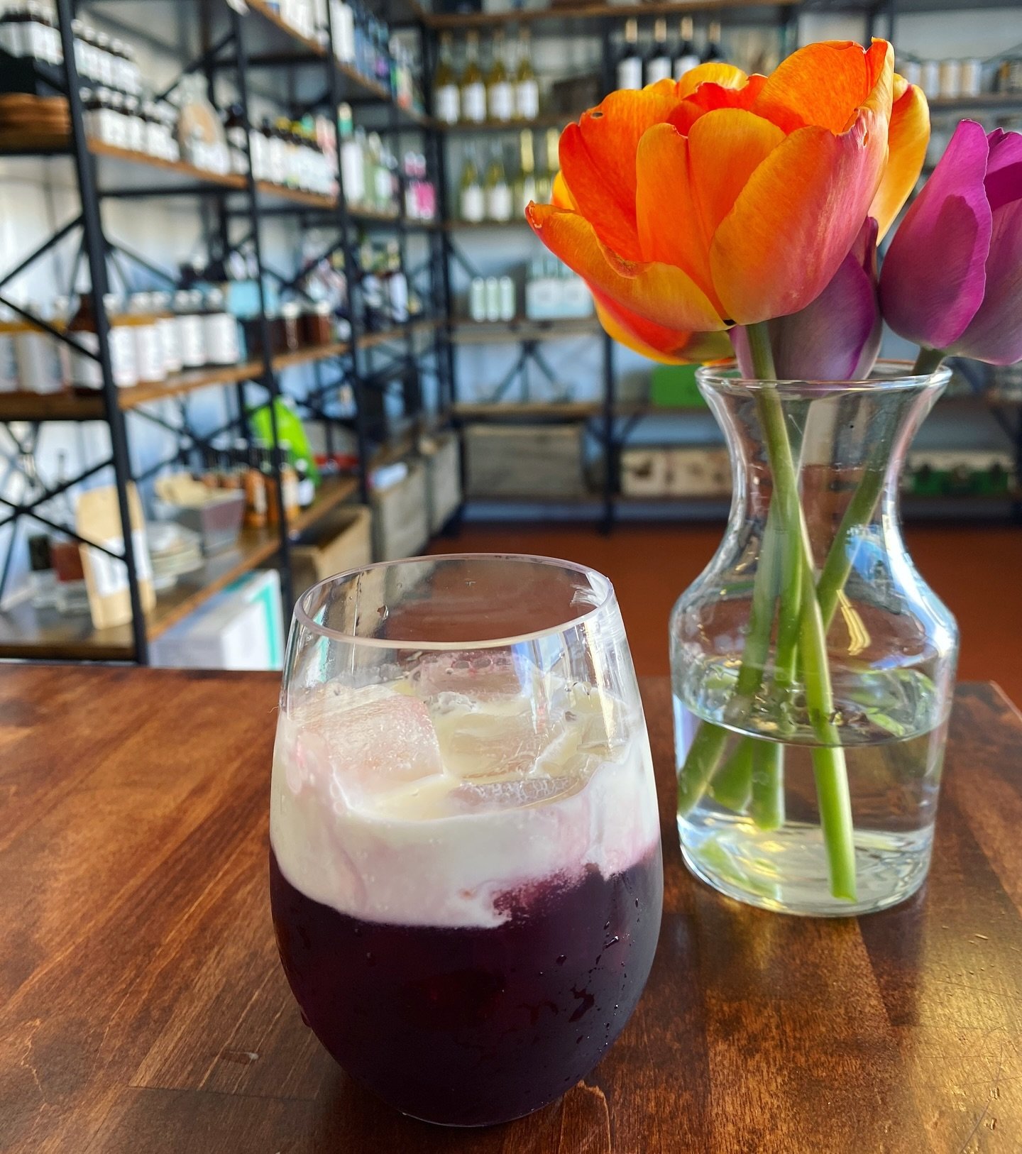 The DIRTY CASSI

A dessert cocktail collaboration for this Saturday, April 13, @boisefarmersmarket 

@warnreserve Cassis Syrup
@wildspacesfarm Cream
@freespiritsbevco Foraged magnolia + black currant tea

LIMITED RUN!!

*** DO US A FAVOR ***
Keep the