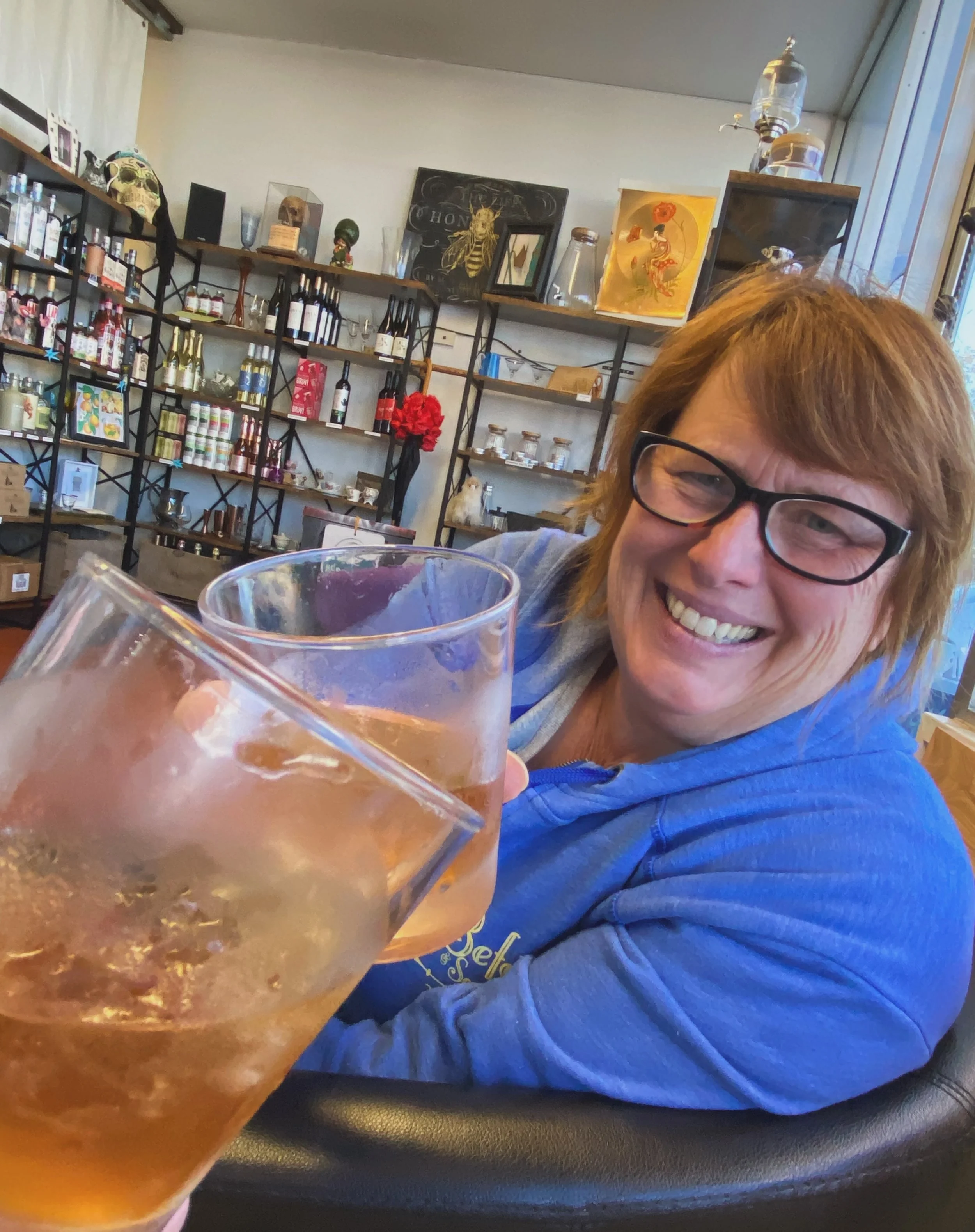Cheers to the upcoming holiday season 😉

We're taste-testing a new seasonal syrup, Smoked Fig, with our Black Walnut Bitters and a little Old Forester.

It's tasty!

We'll have a variety of seasonals with us this weekend for @franzwitte1971 Harvest 