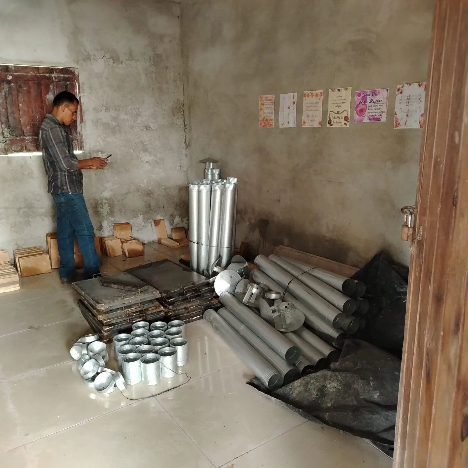 In 2025, the Maestros Foganores network constructed 1,390 stoves within rural Honduran households.