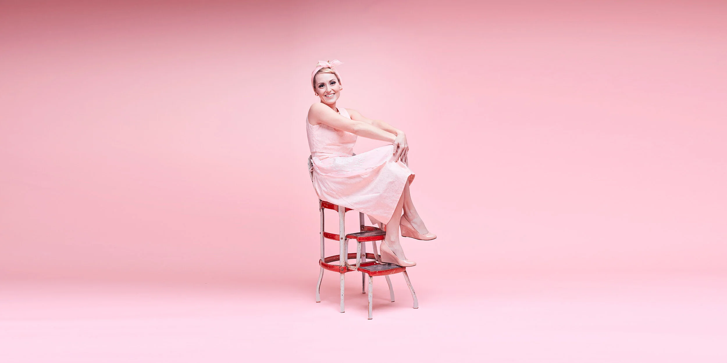 san-diego-creative-studio-portrait-woman-pink.jpg.jpg