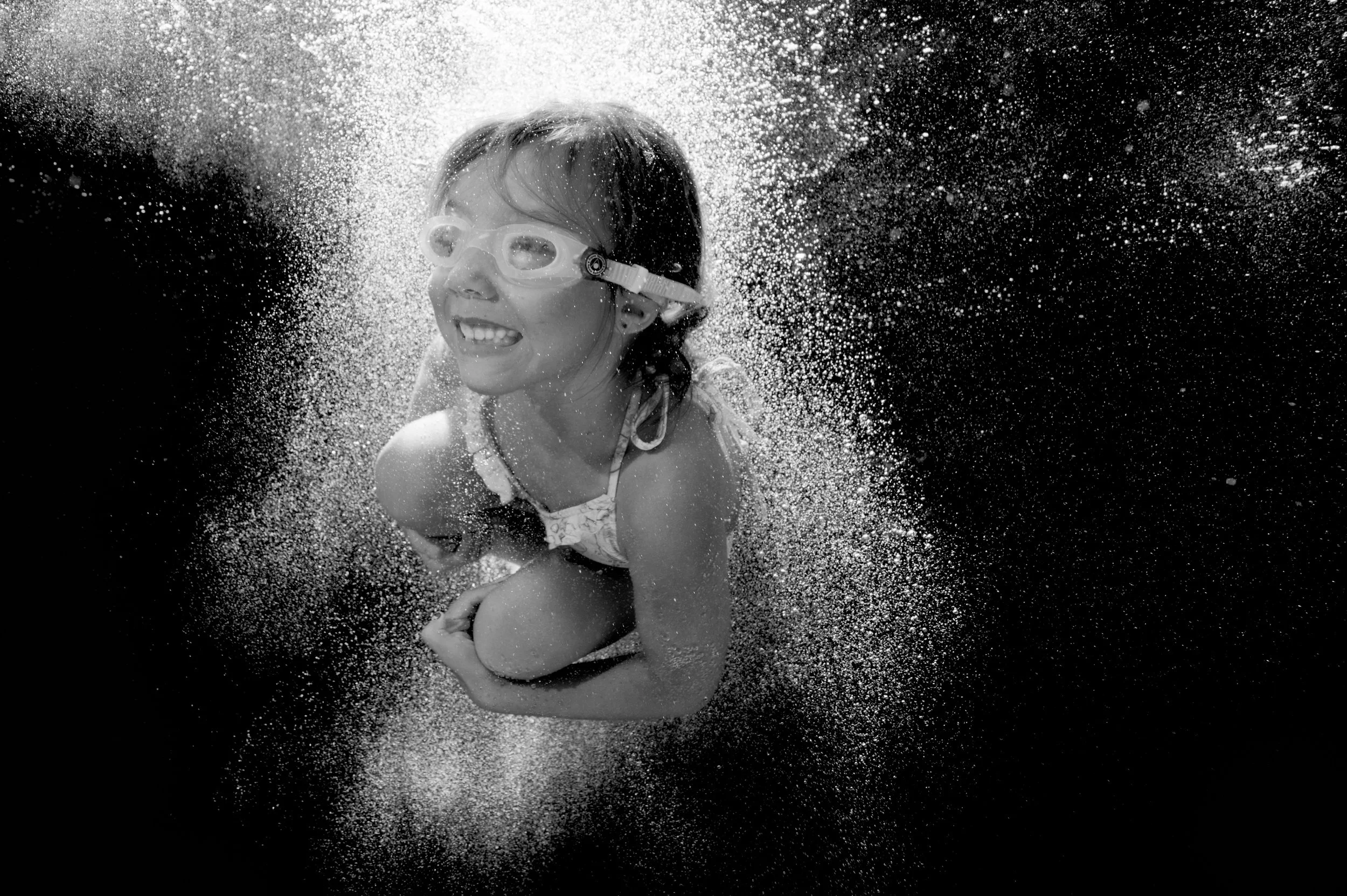 san-diego-underwater-portrait-girl-jumping.jpg.jpg