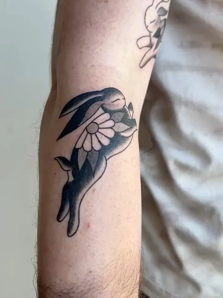 A couple of sweet buns from my flash for Landon! 🩷🐇

Fun fact: The original bunny designs were in color!
If you ever see something in my flash book that&rsquo;s in color and want to get it in black and grey, just ask. I&rsquo;d be thrilled to conve