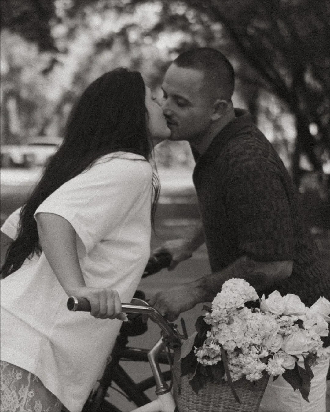 A slow morning + 30A sunrise for Ally &amp; Keith&rsquo;s engagement photos

Spoiler alert: it was sooo worth the early alarm.

We started their photos off at the beach before most people were even awake. These two wanted the sunrise vibe, and I&rsqu