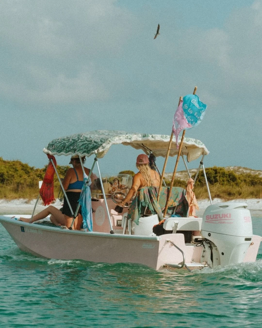 Something about sunny days on the water right around the corner ✨🩷👙🥥🌴☀️🌊

Working with brands like the @wildcoconutgirls is some of my favorite kind of work, collaborative, lifestyle, &amp; the kind of content that makes you wish you were right 