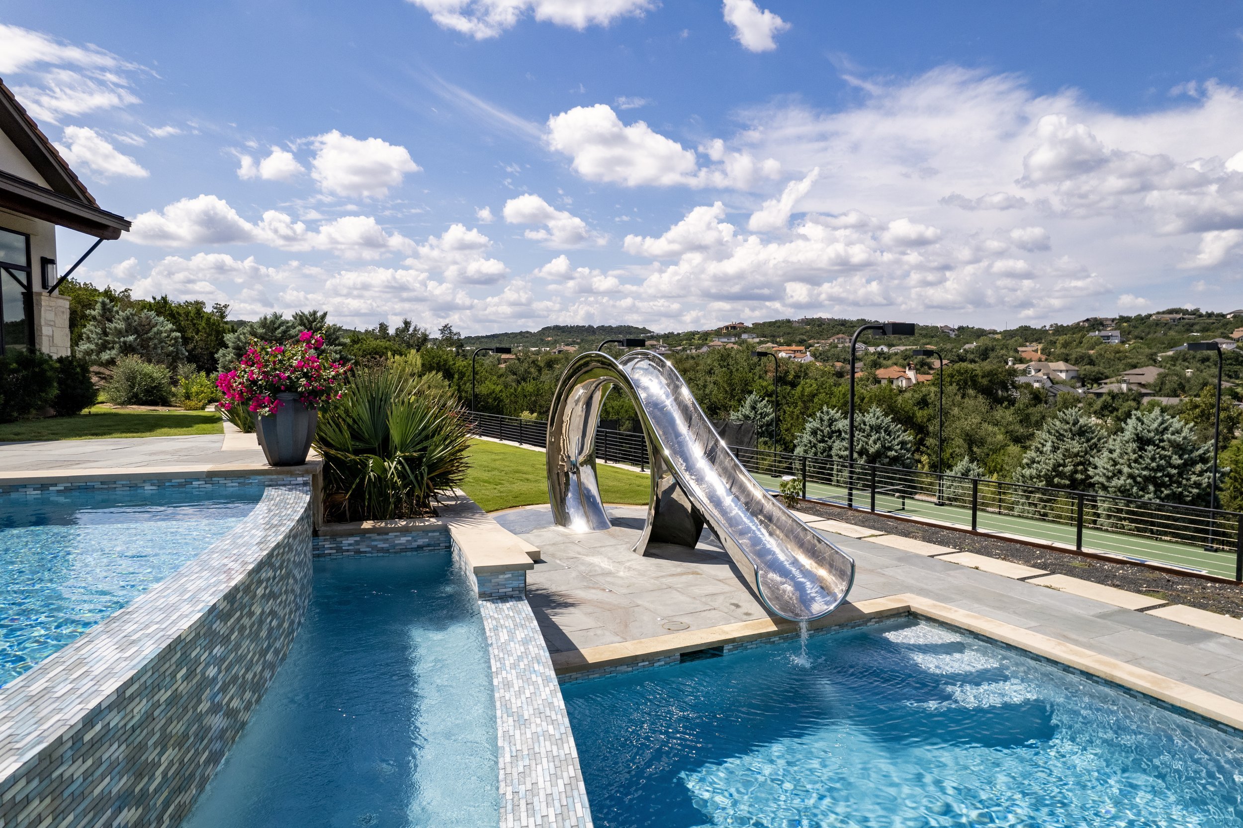 swimming pool 43567.jpg