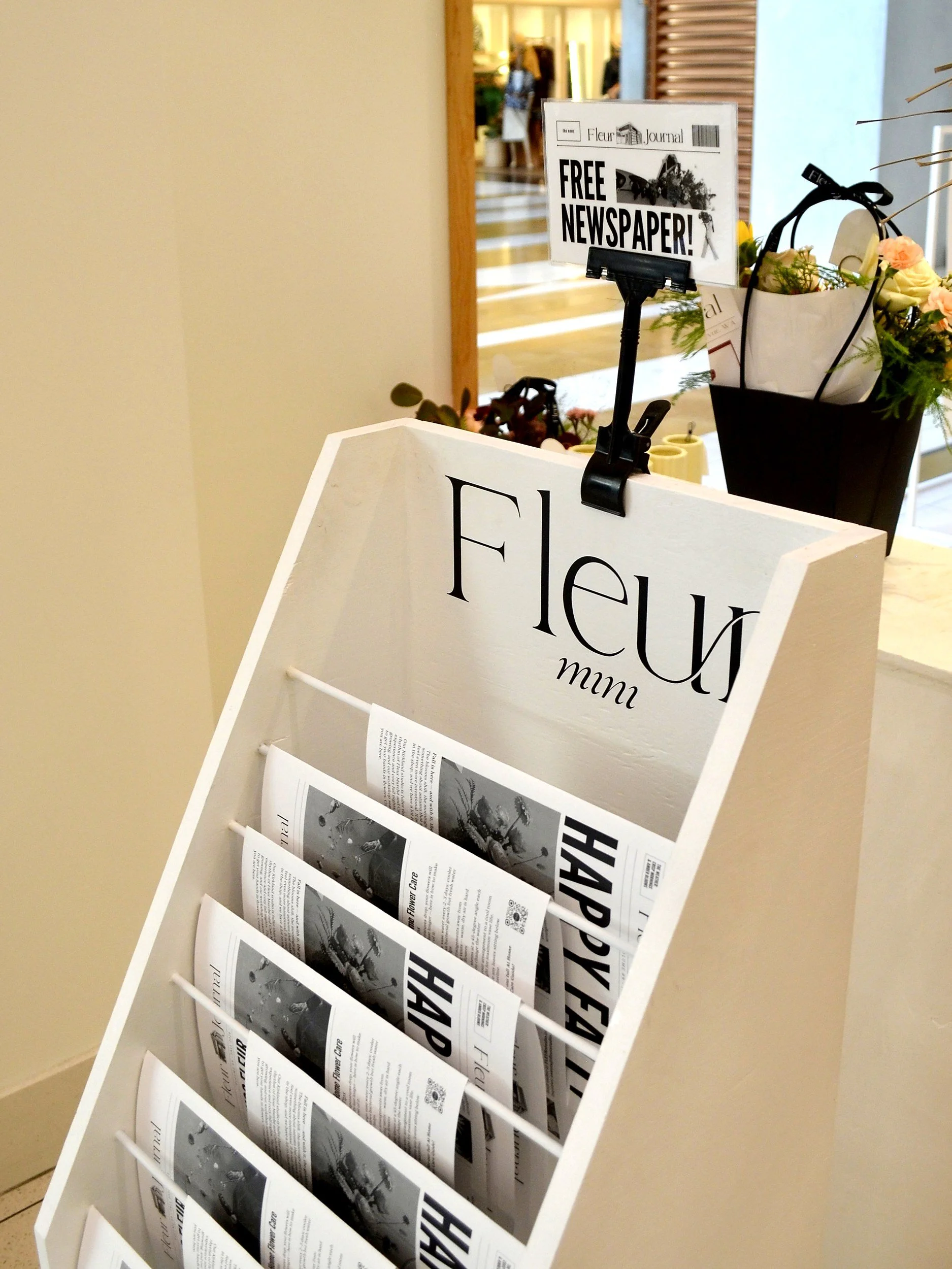01_Newspaper-Stand.jpg