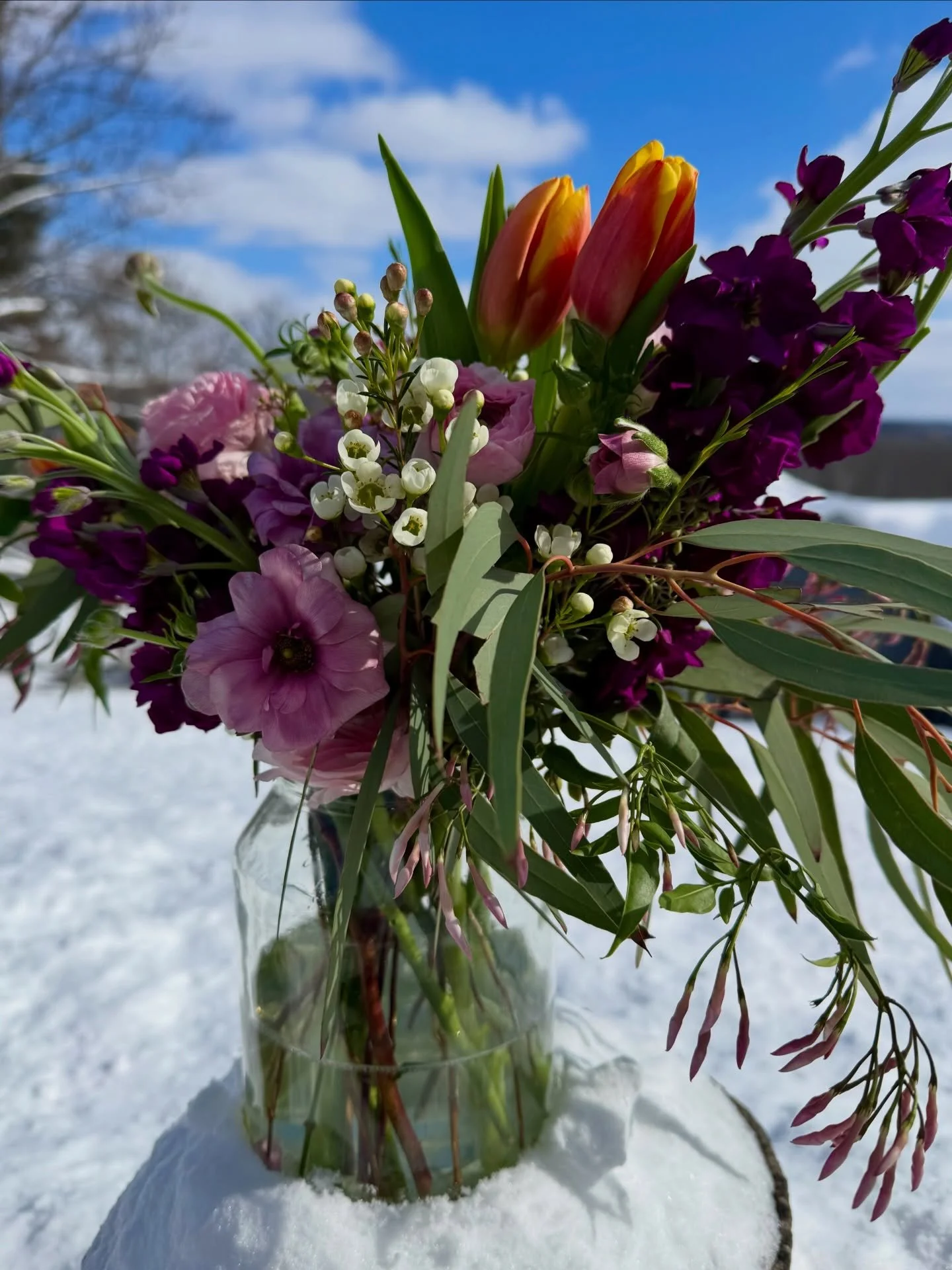 Big big 🫶🏻 to everyone who choose our flowers and to support the American grown flower movement this Valentine&rsquo;s Day! 
And a special thank you to Kelly and the team @thefloralsource for making sourcing these stems happen. 
Keep an eye on this