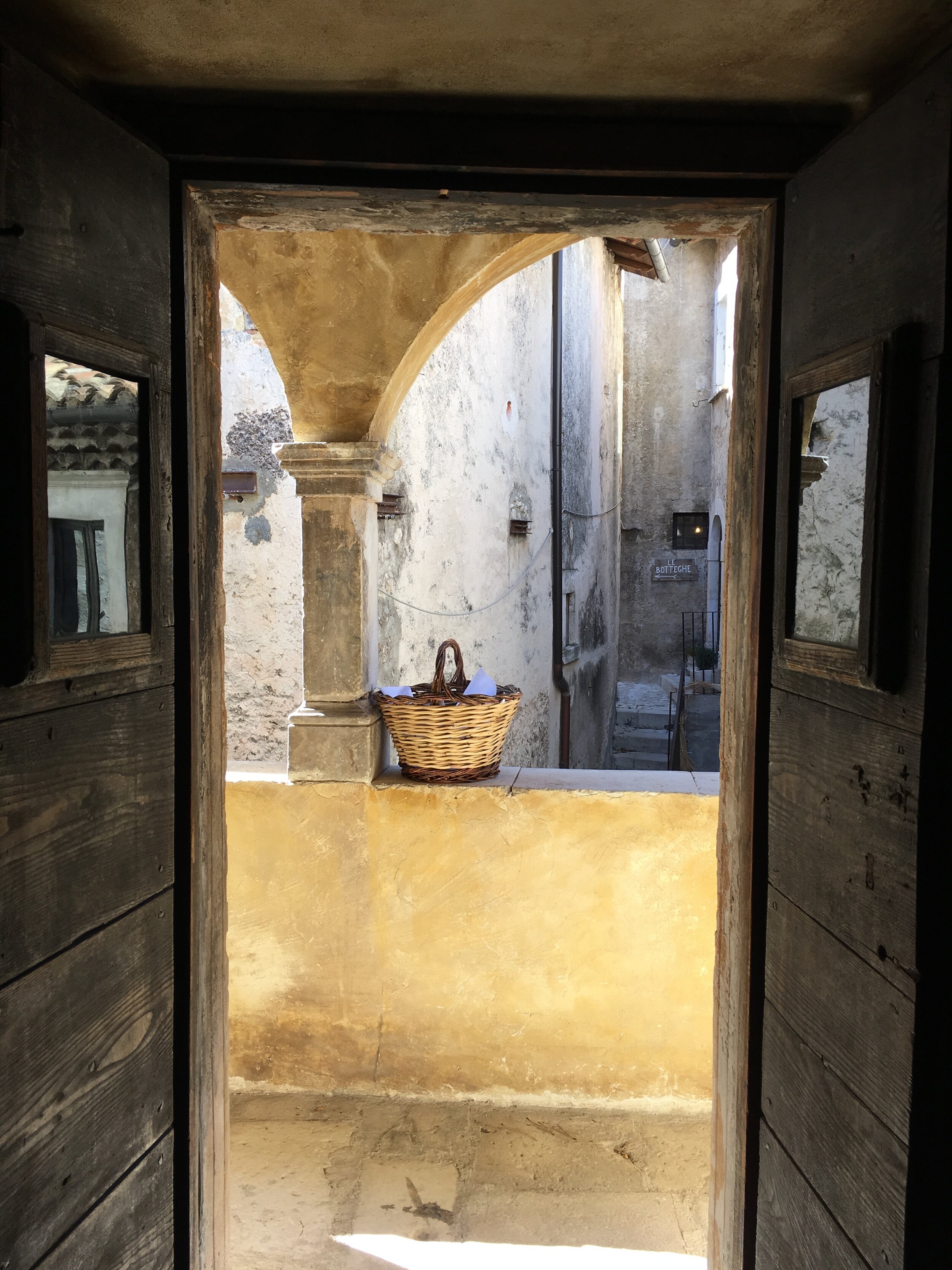 The ambiance is romantic & relaxing - play board games and have a glass of wine by the charming old chimney.