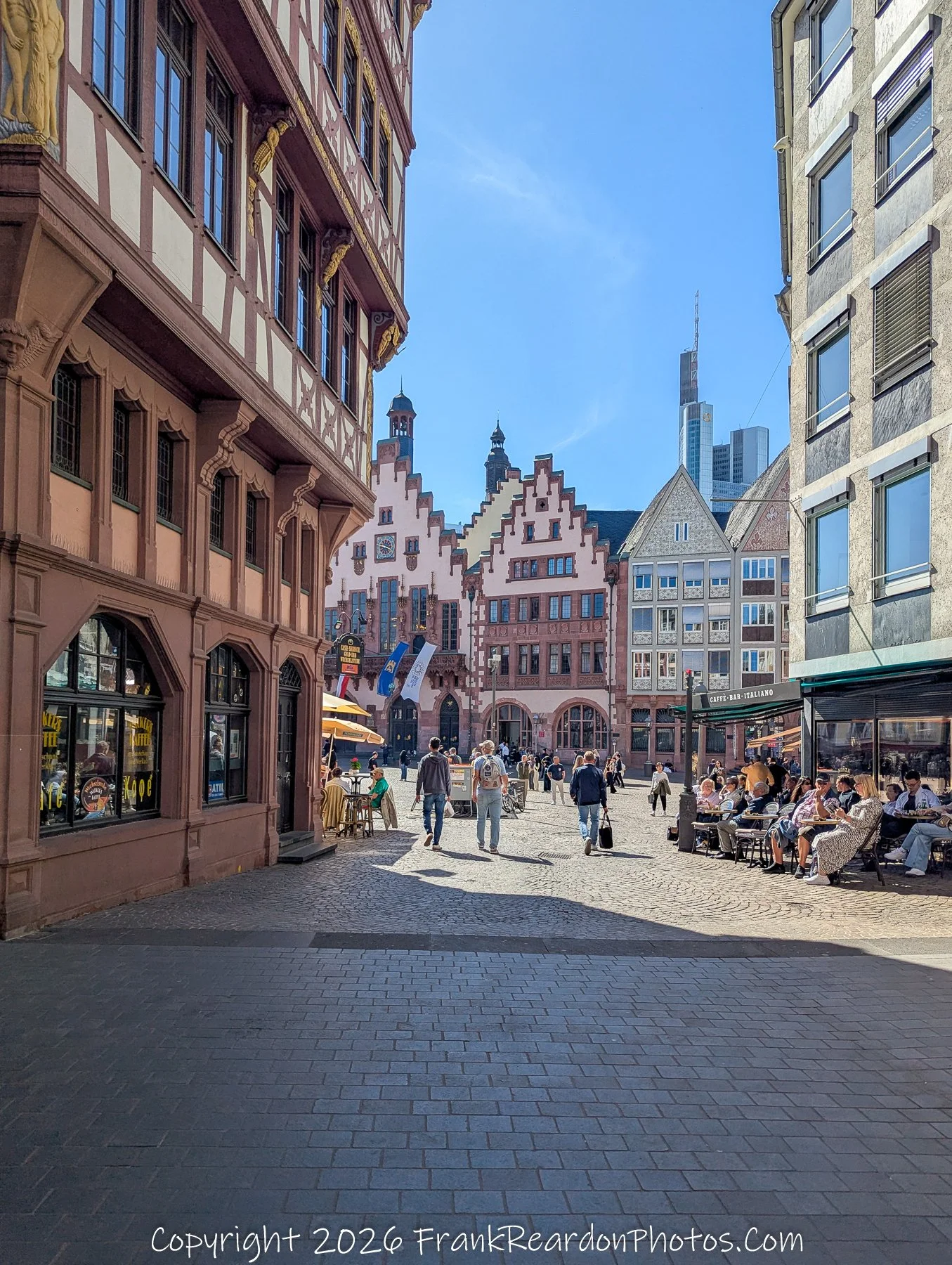 Old Town Street Leading to Römer (Frankfurt Altstadt)
“Path to the Römer – Frankfurt Altstadt in Sunlight”