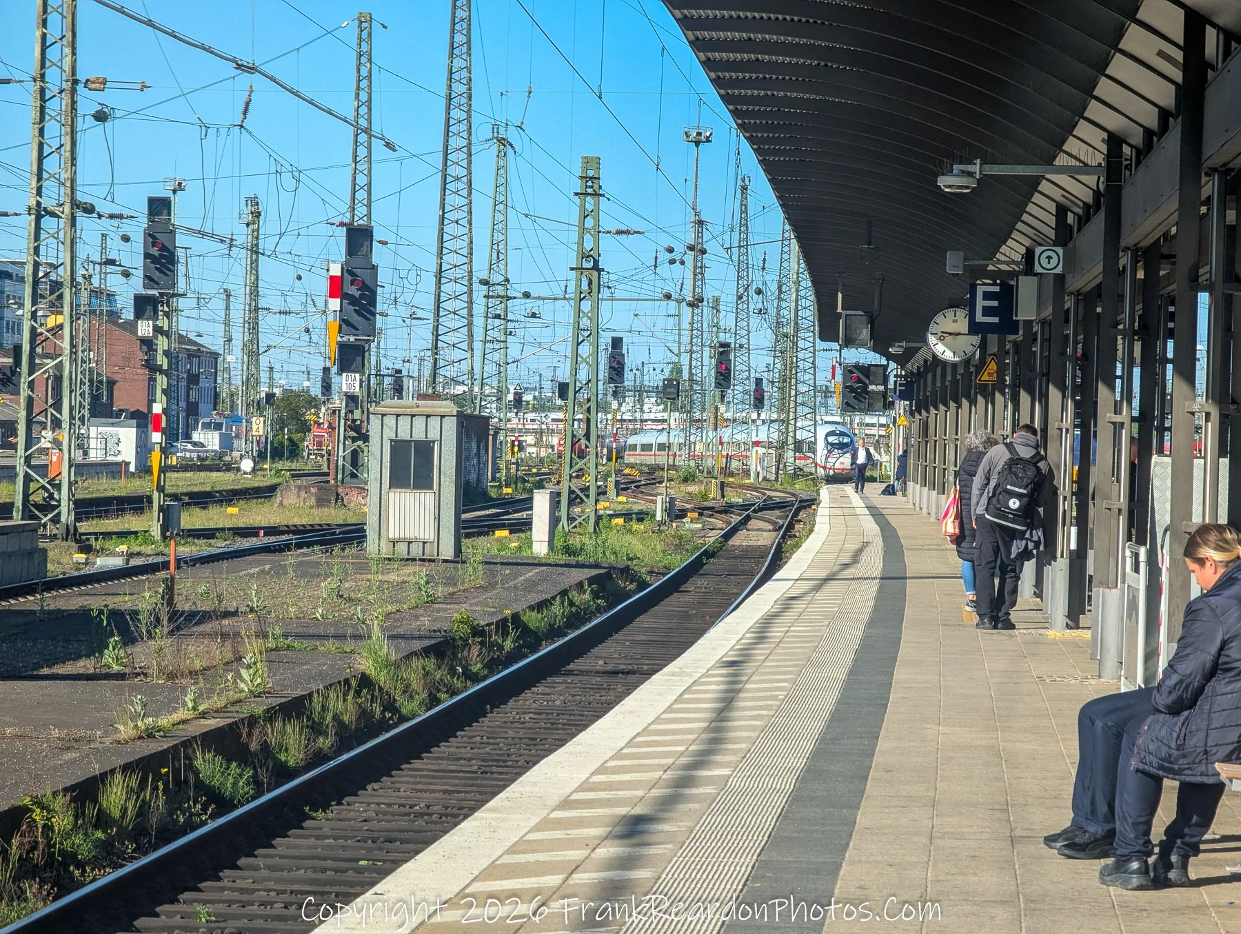 Platform Life in Frankfurt
"A snapshot of motion, waiting, and connection"