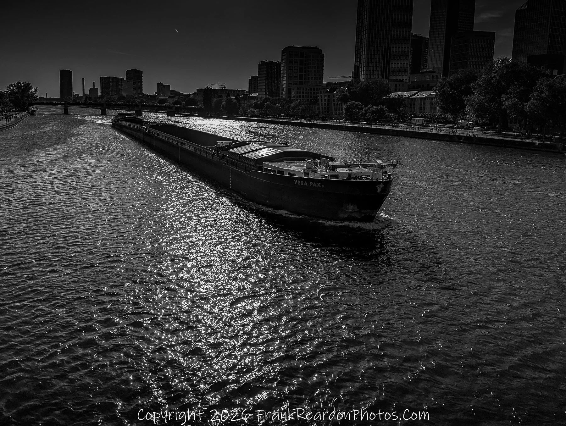 Cargo Vessel on the Main River (Black & White)
“Through the Current – Frankfurt in Monochrome”