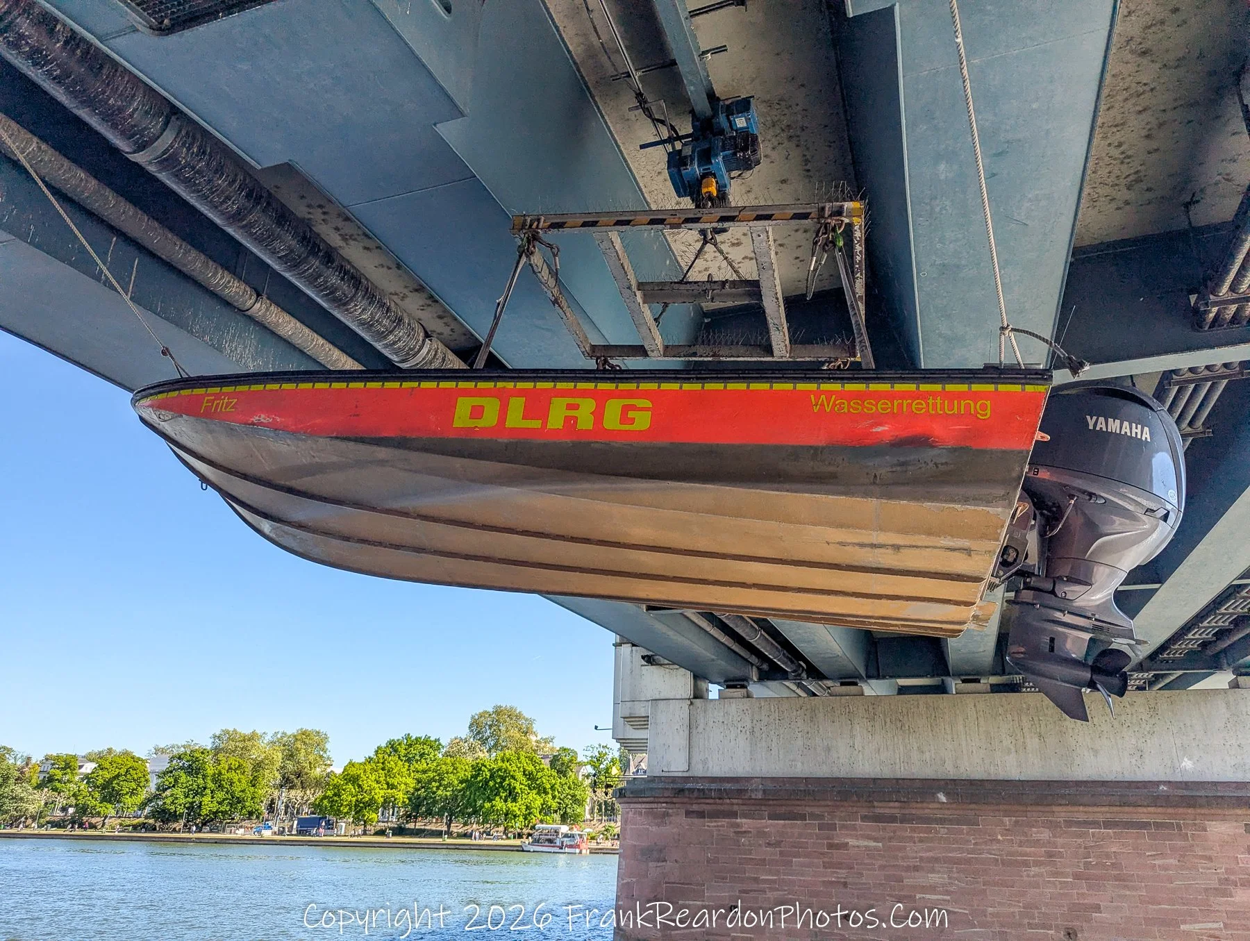 Rescue Boat Suspended Under Bridge (DLRG)
“Ready Below, Frankfurt Water Rescue”