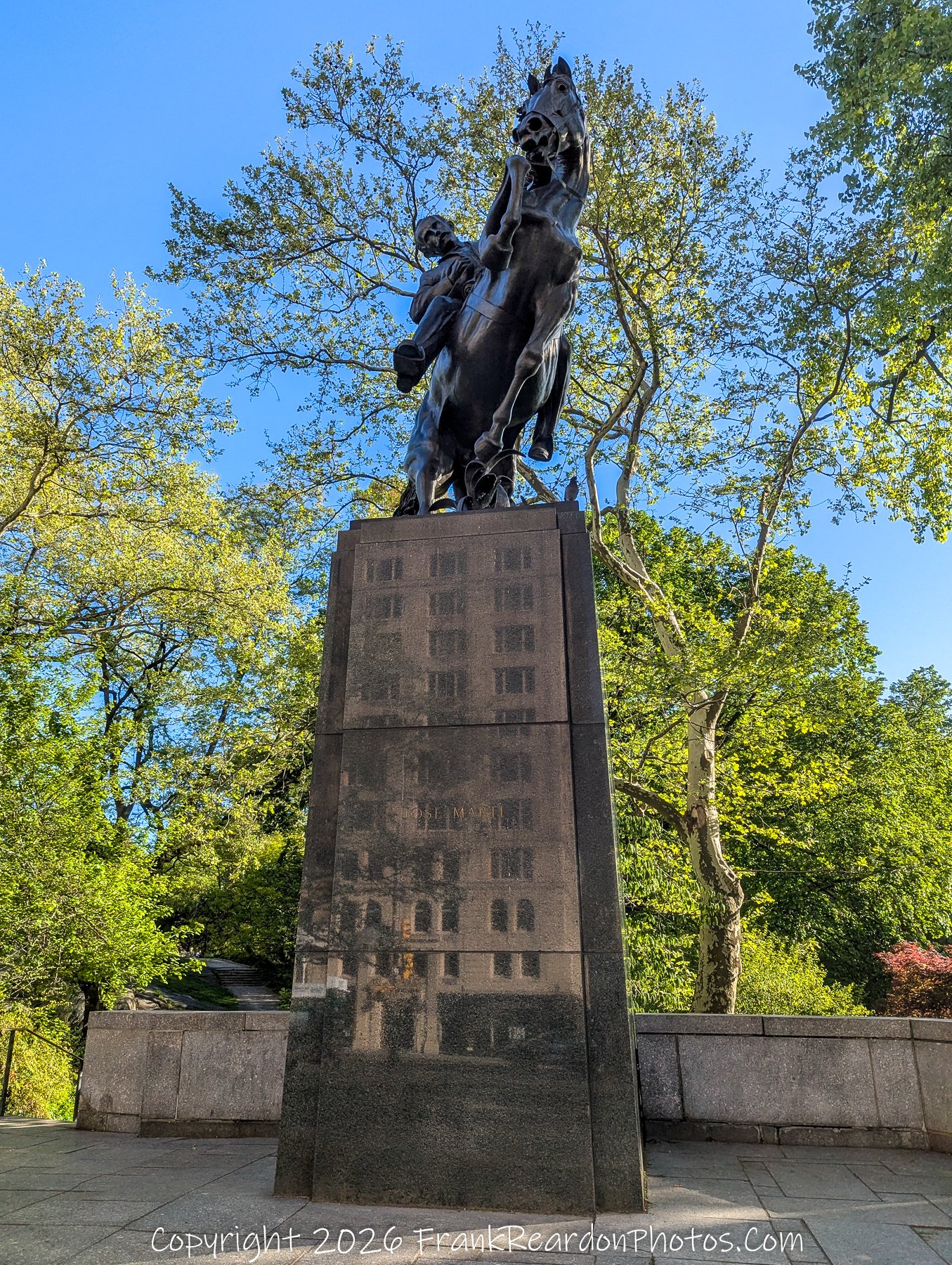 "José Martí in Motion: A Statue in Ascent”