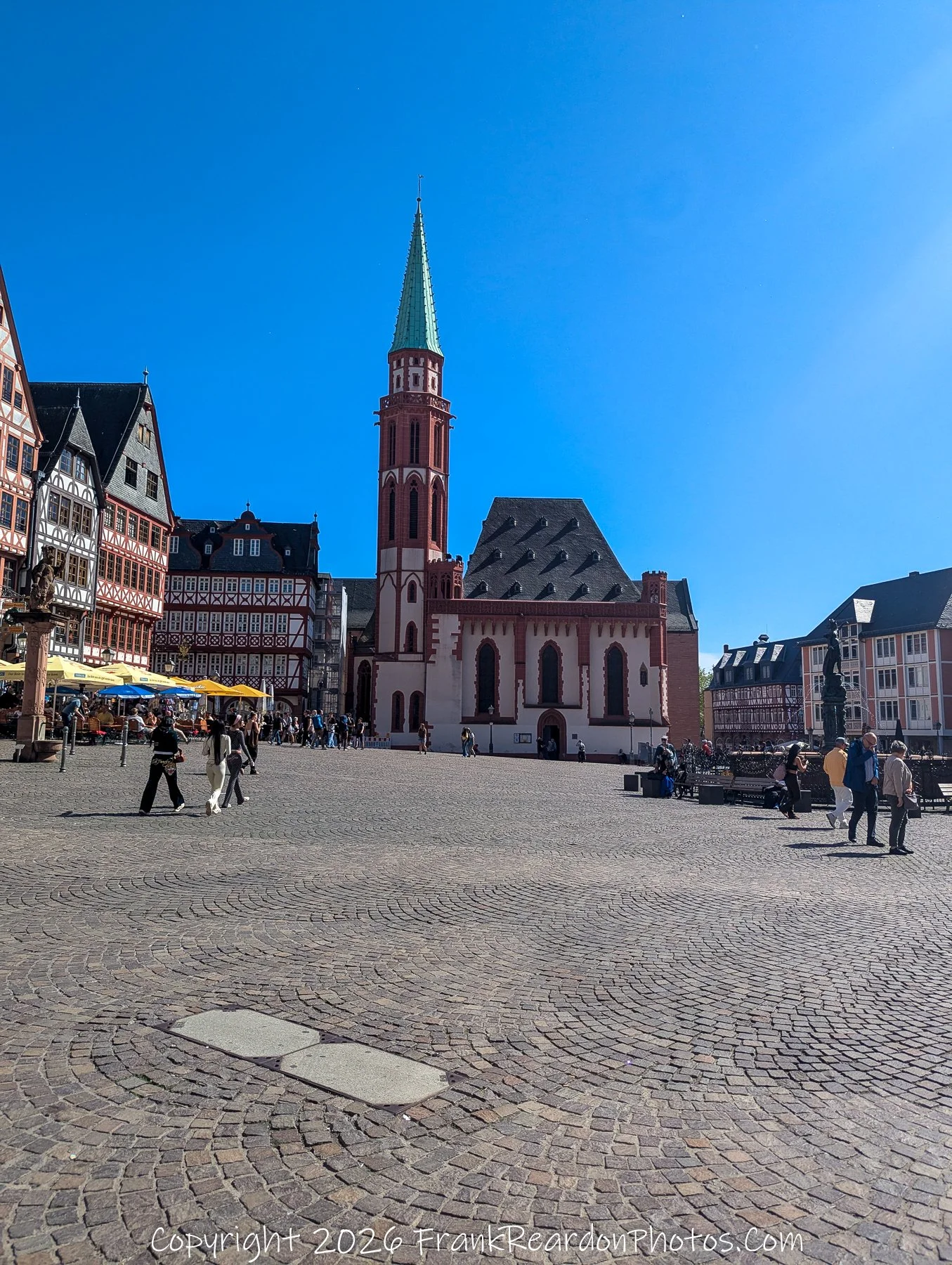 St. Nicholas Church at Römerberg Square
“Römerberg Square – St. Nicholas and City Life”