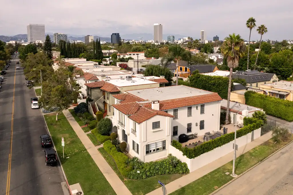 Beverlywood Neighborhood Guide: One of West LA's Best-Kept Secrets