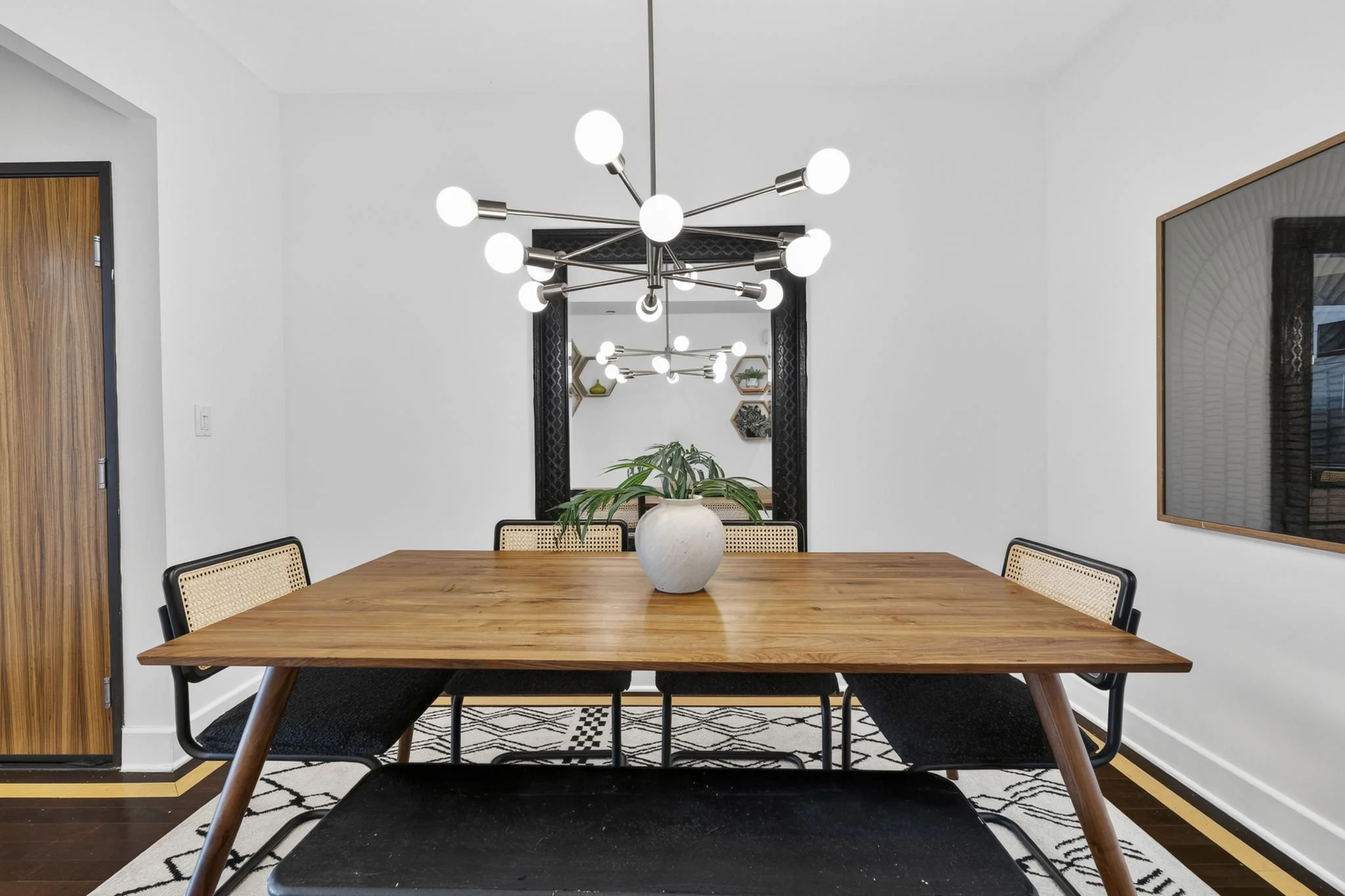 125-s-sweetzer-ph2a-07-dining-room-chandelier-los-angeles.jpg