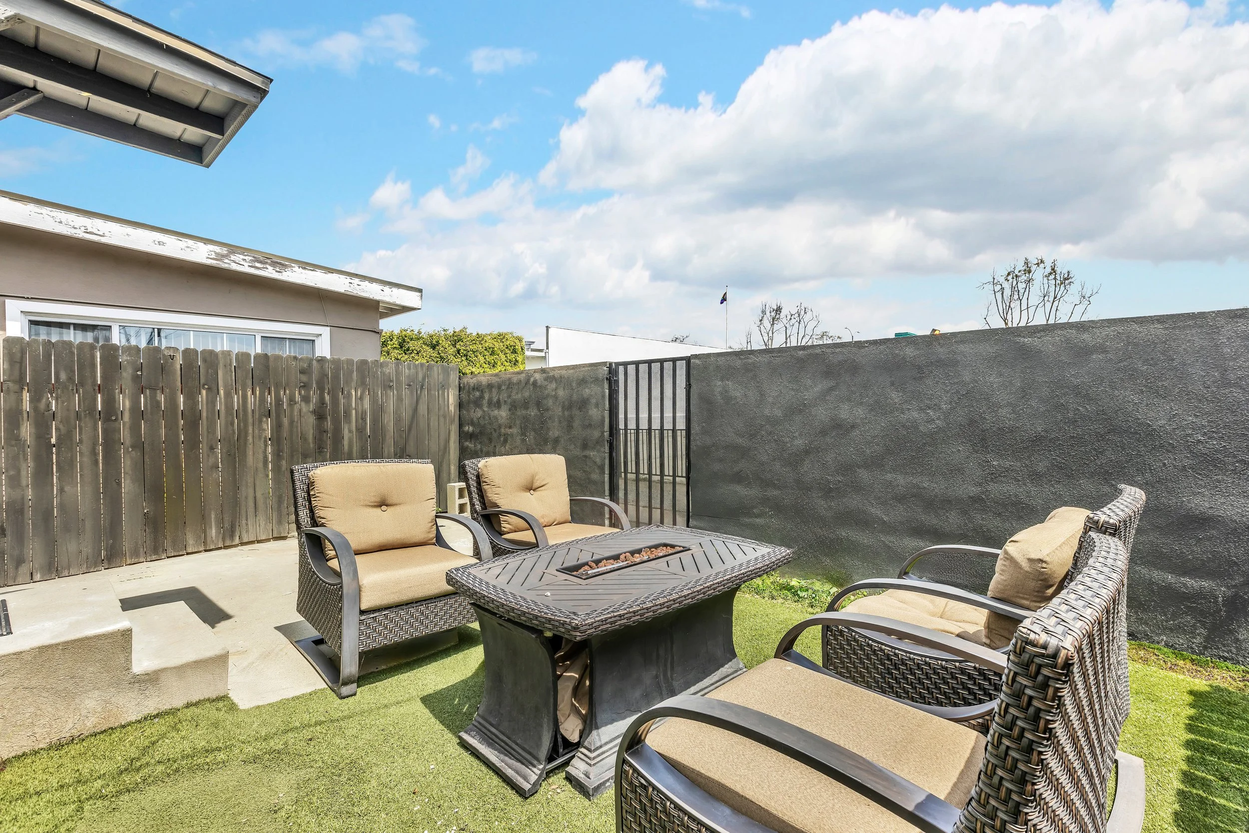 BURINHQ_36v2 No fire web.jpeg