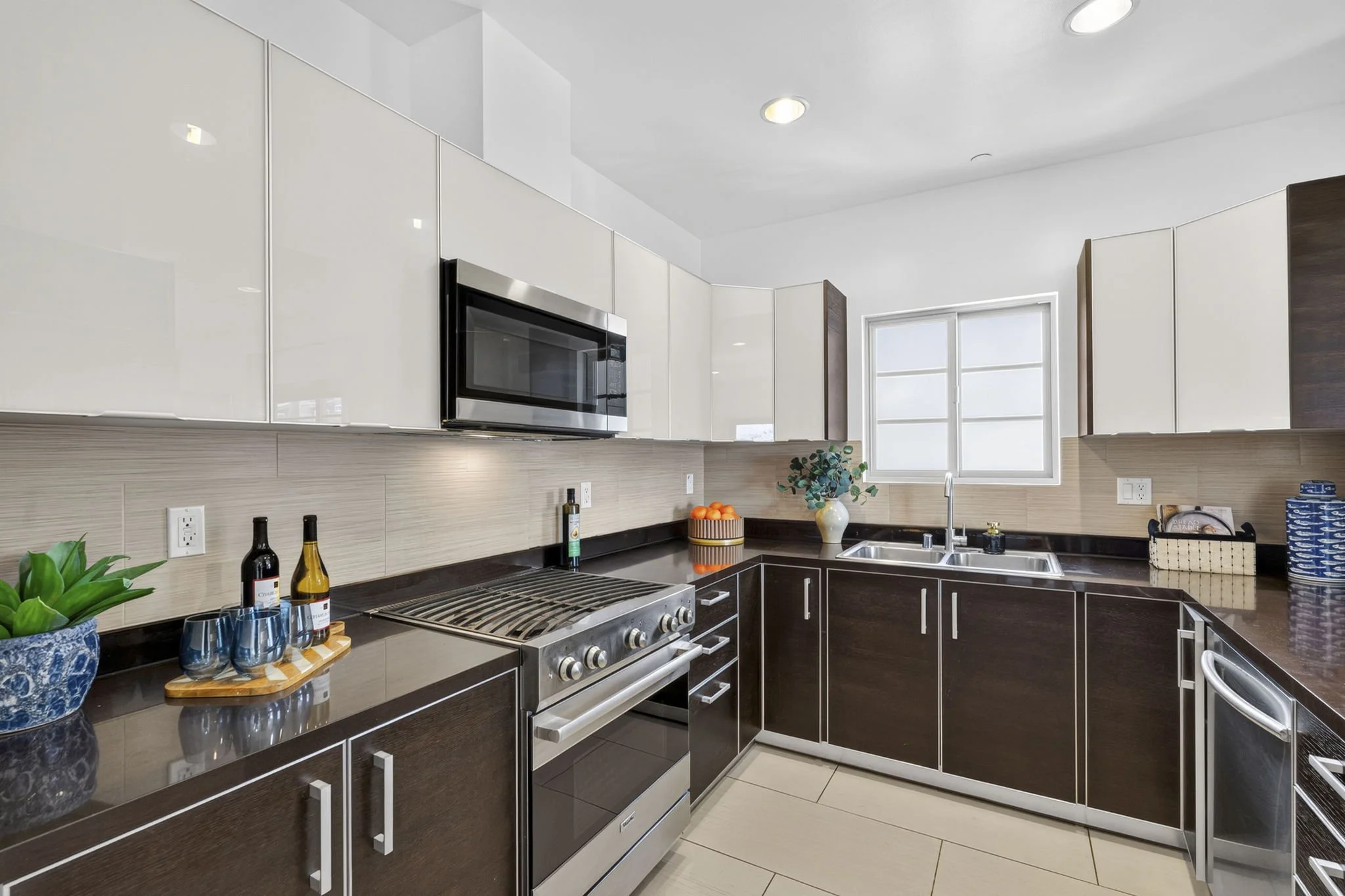 125-s-sweetzer-ph2a-09-kitchen-wenge-cabinets-los-angeles.jpg