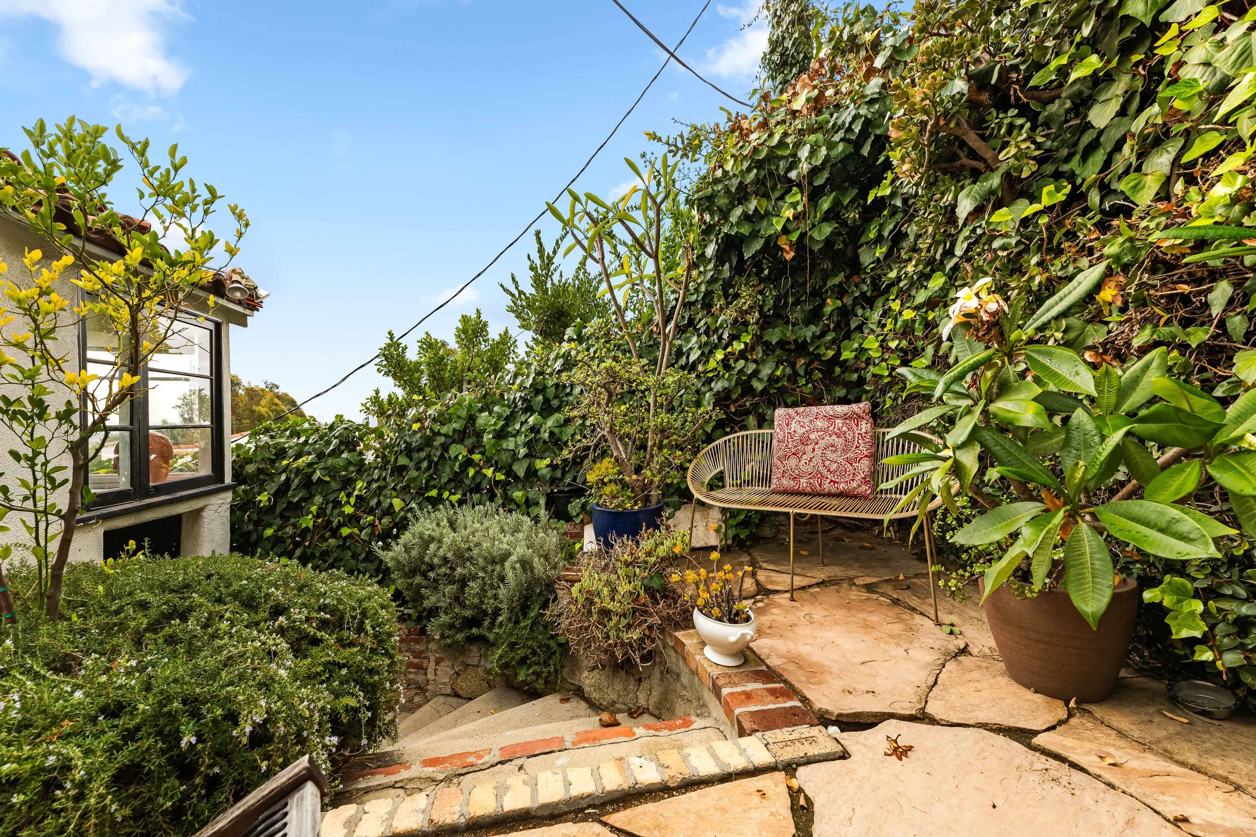 1767-n-orange-grove-ave-52-exterior-garden-hillside-hollywood-hills-los-angeles.jpg