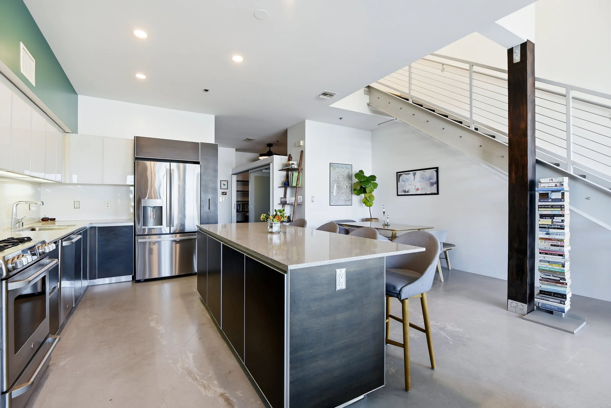 Modern Kitchen in West Los Angeles Loft at 11500 Tennessee Ave #324