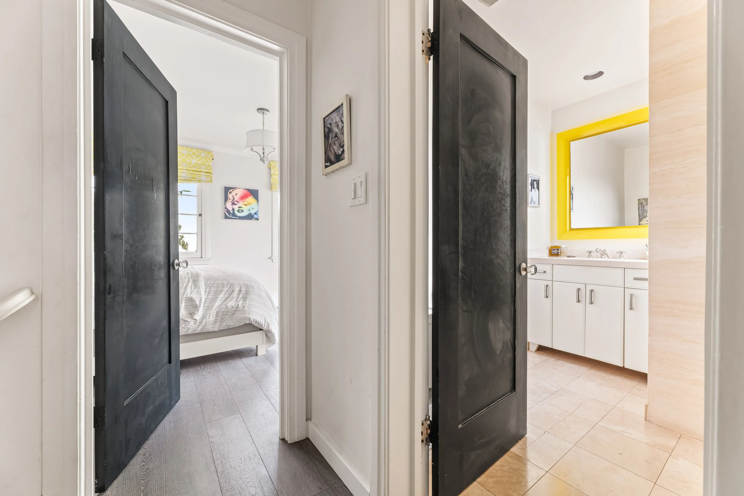 1767-n-orange-grove-ave-21-upstairs-hallway-hollywood-hills-los-angeles.jpg